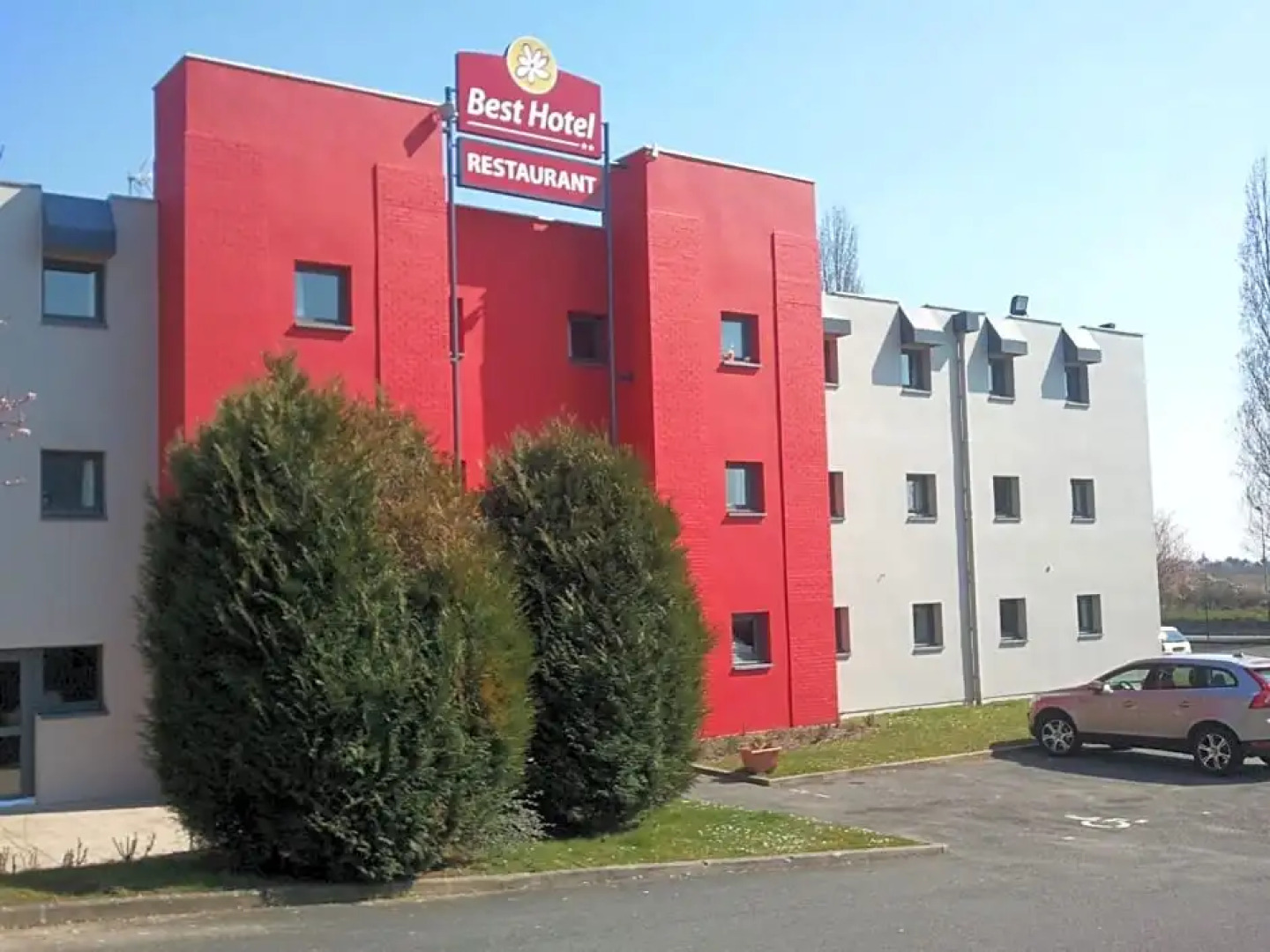 Best Hotel - Montsoult La Croix Verte