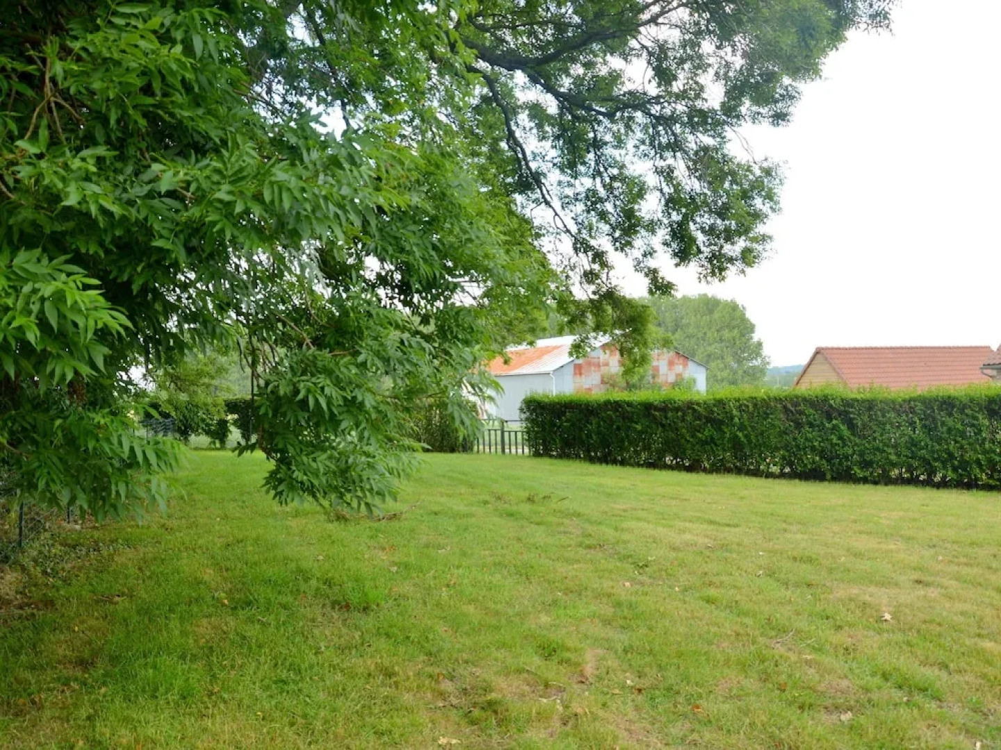 Well-maintained Farmhouse With Large Garden, Just 15 Minutes From the sea