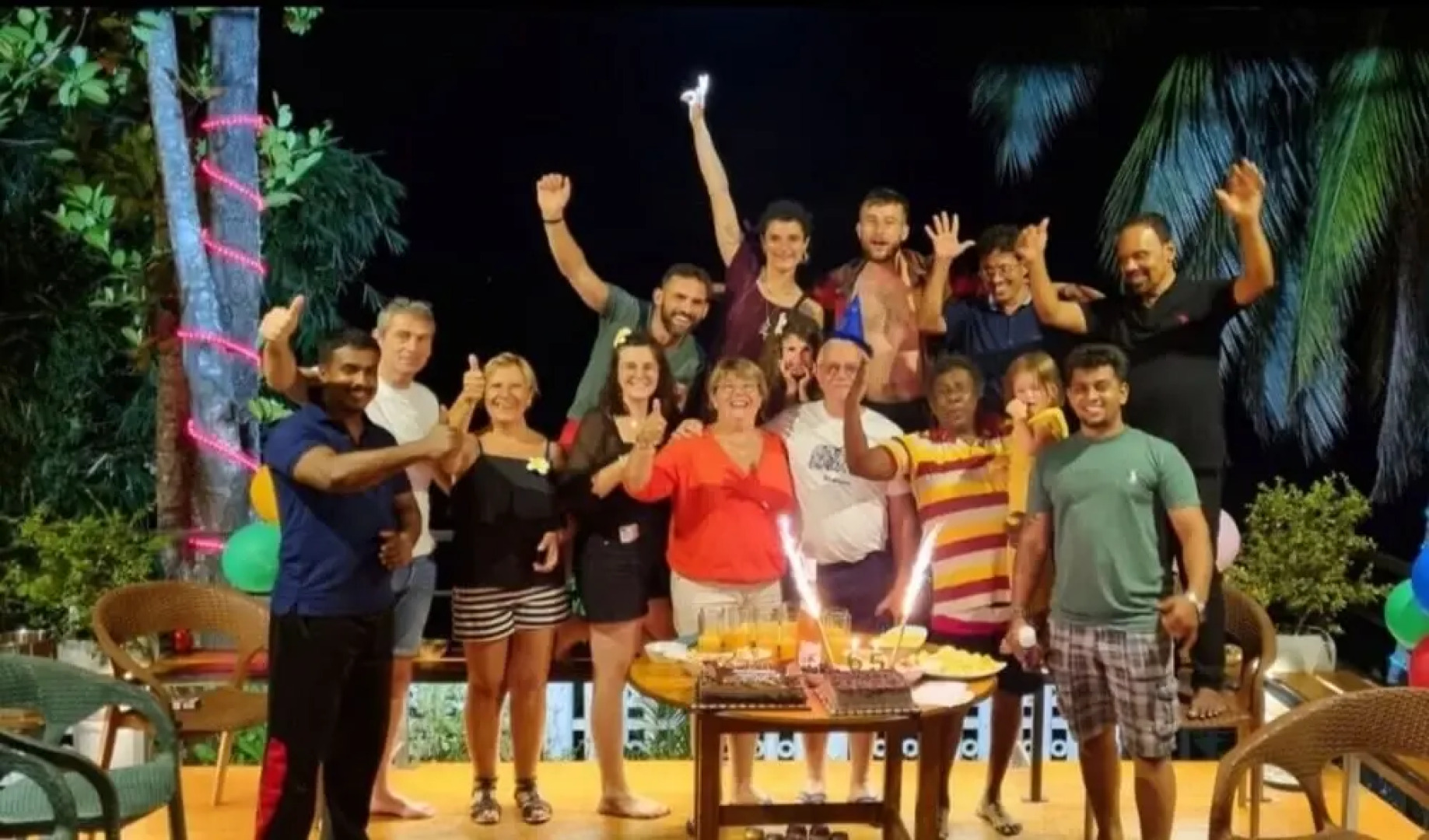 MYH - Lake Front Pvt Villa