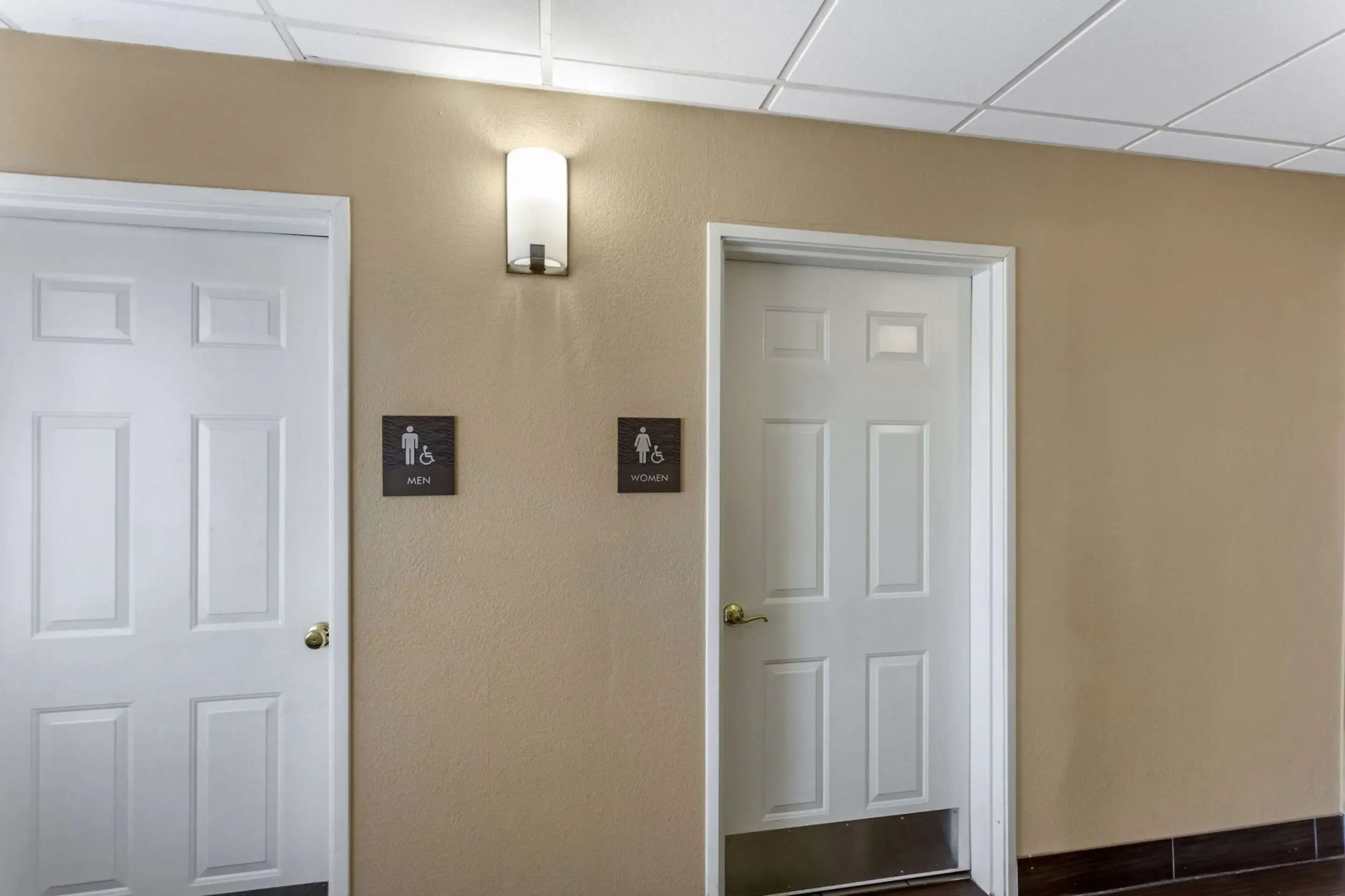 Comfort Inn Gurnee near Six Flags