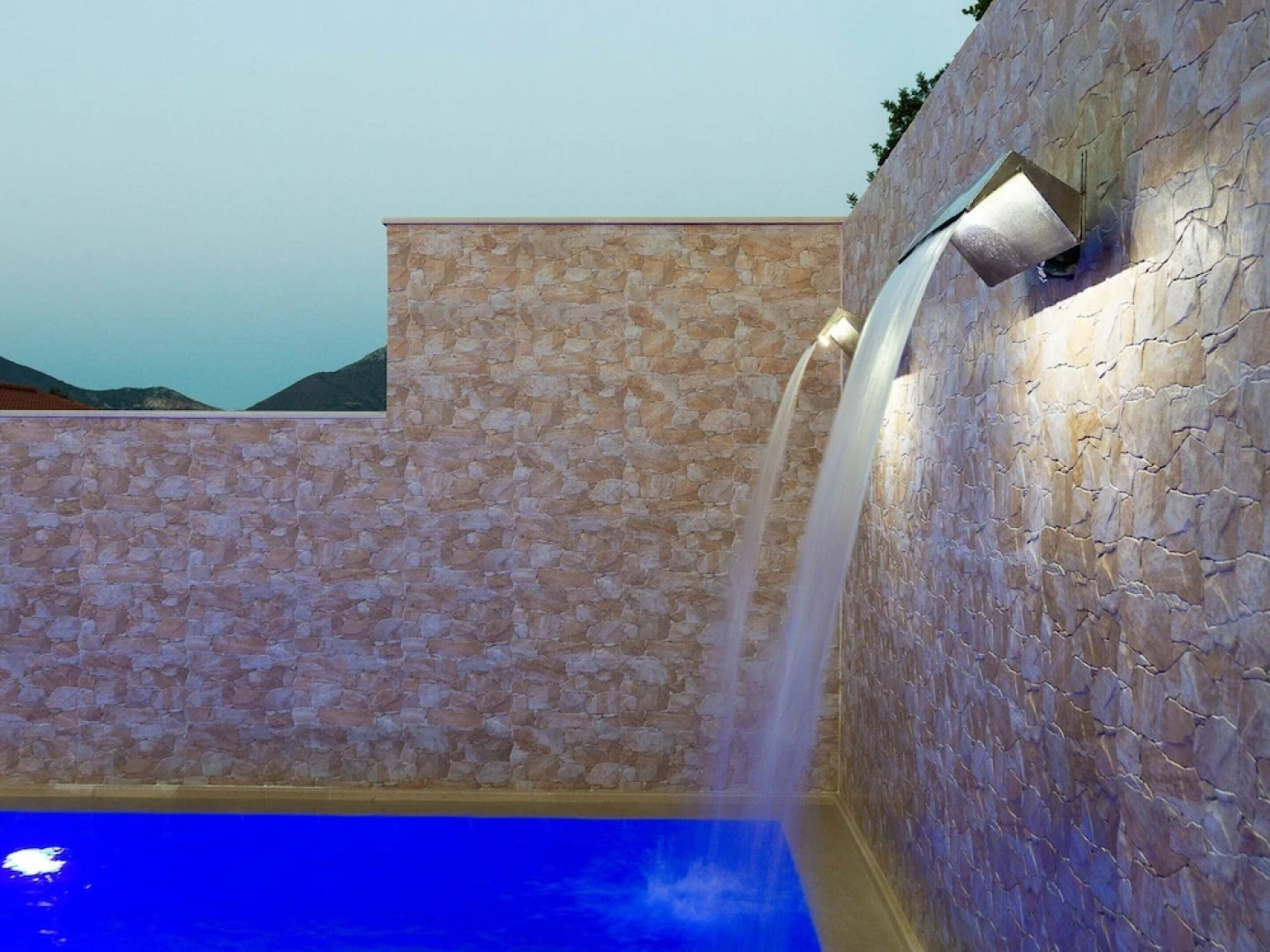 Villa in Crete With Private Pool & Beaches Nearby