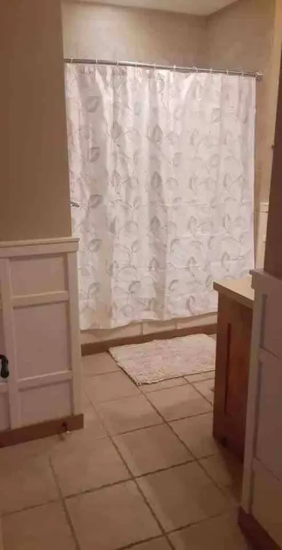 Spread Out In A Deluxe Suite En Suite Listed