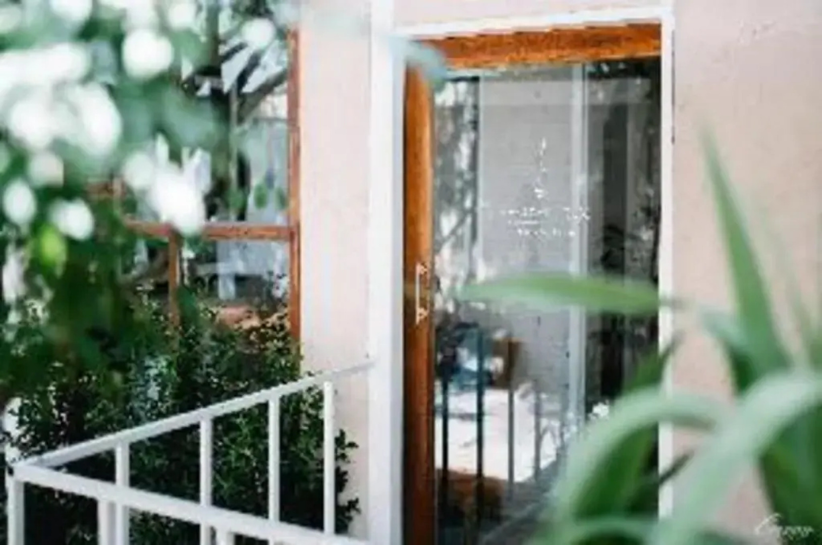 The Goose Cafe & Hostel