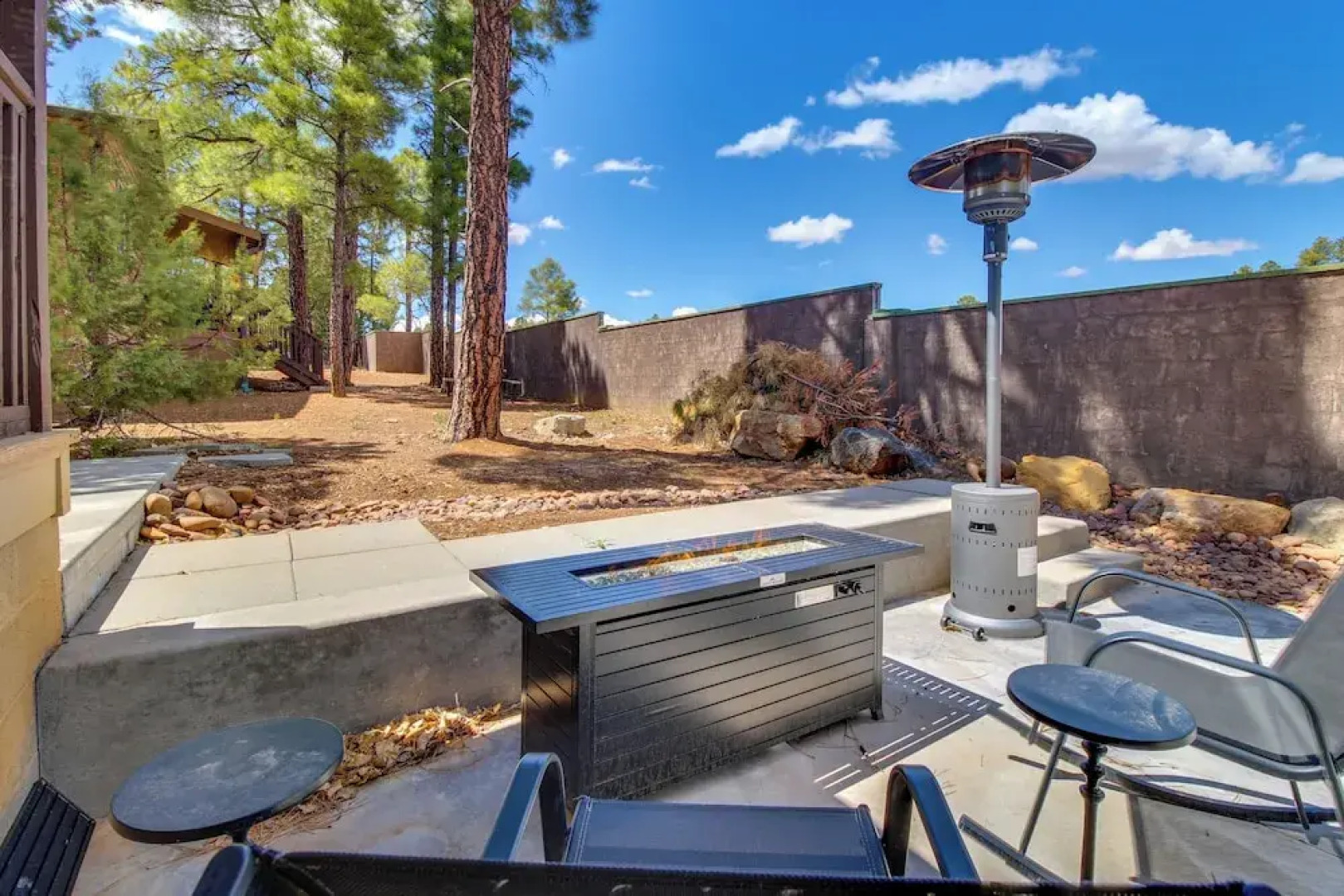 4 Mi to Fool Hollow Lake: Show Low Home w/ Hot Tub