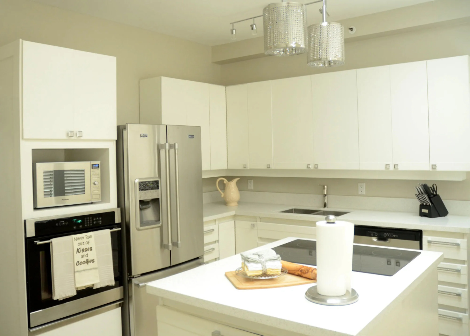 Rosellen Suites At Stanley Park