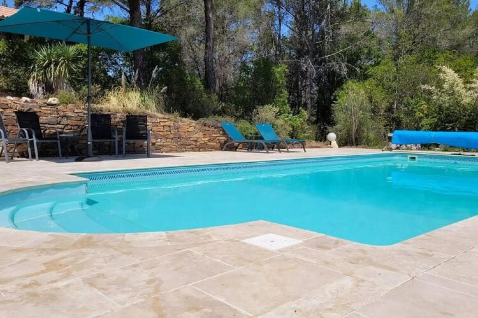 Delightful villa in Prades-sur-Vernazobre with Private Pool