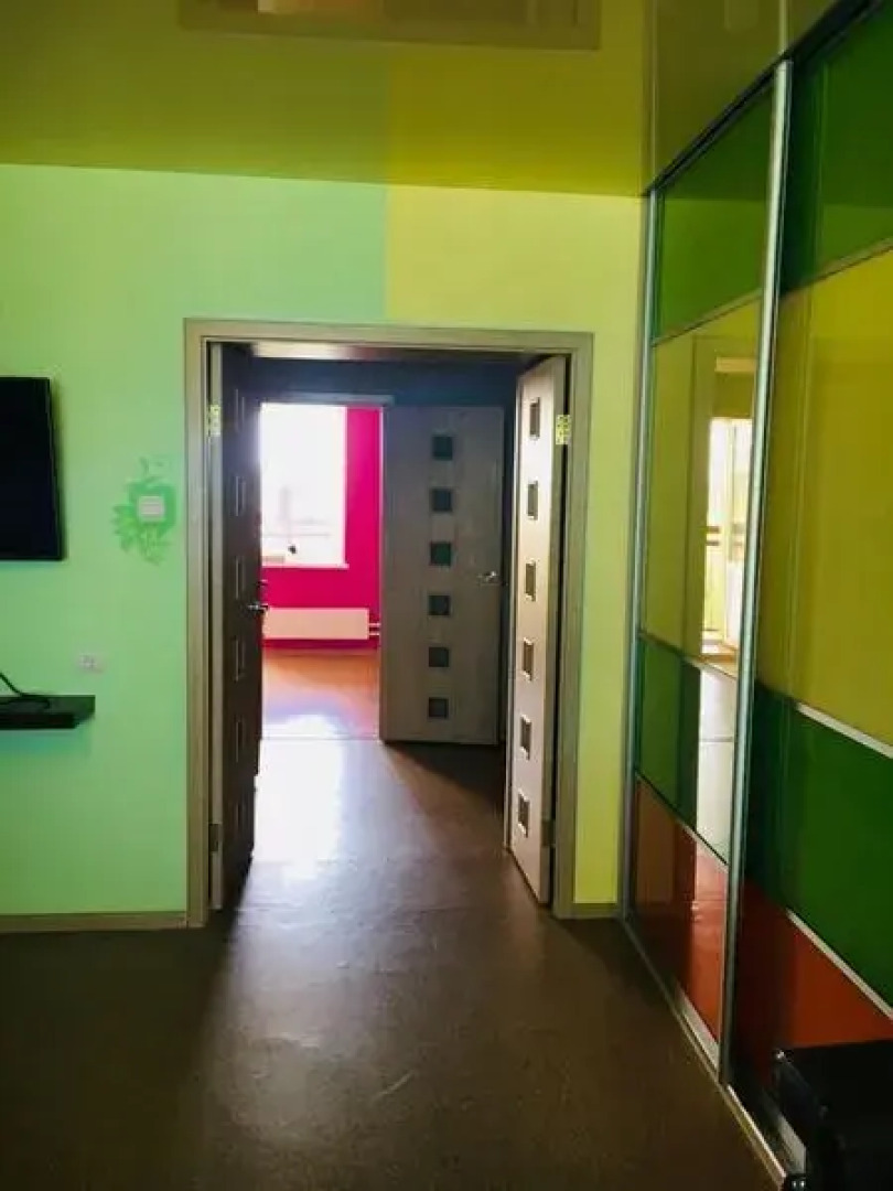 Квартиры посуточно в Нижнекамске на пр-те Вахитова, д. 23