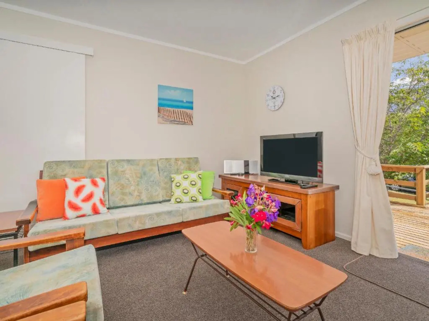 The Windsor Bach - Tairua Holiday Home