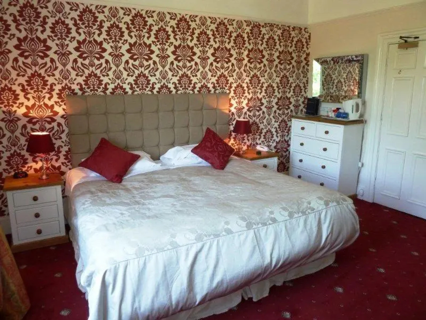 Knavesmire Manor Hotel