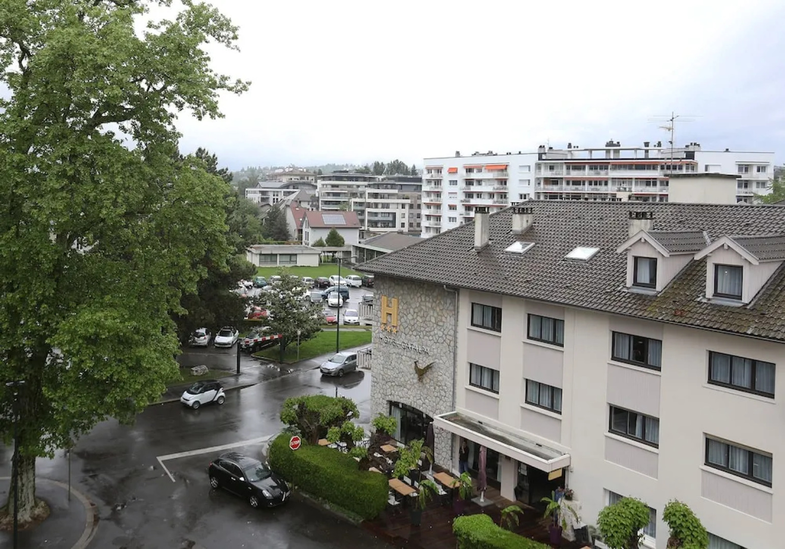 Le Grand Large in Annecy- lake view