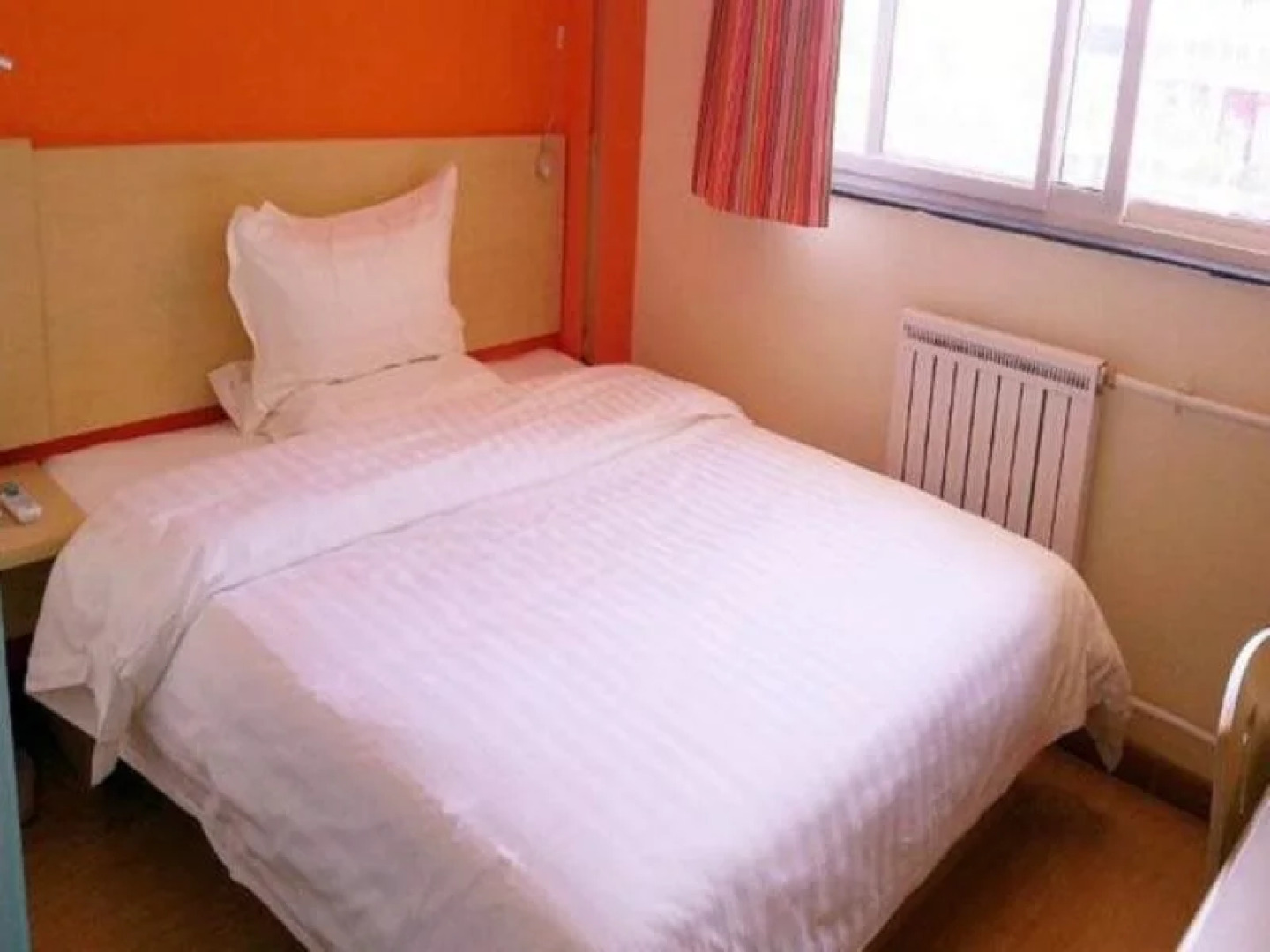 7Days Inn Huaihua Train Station Square