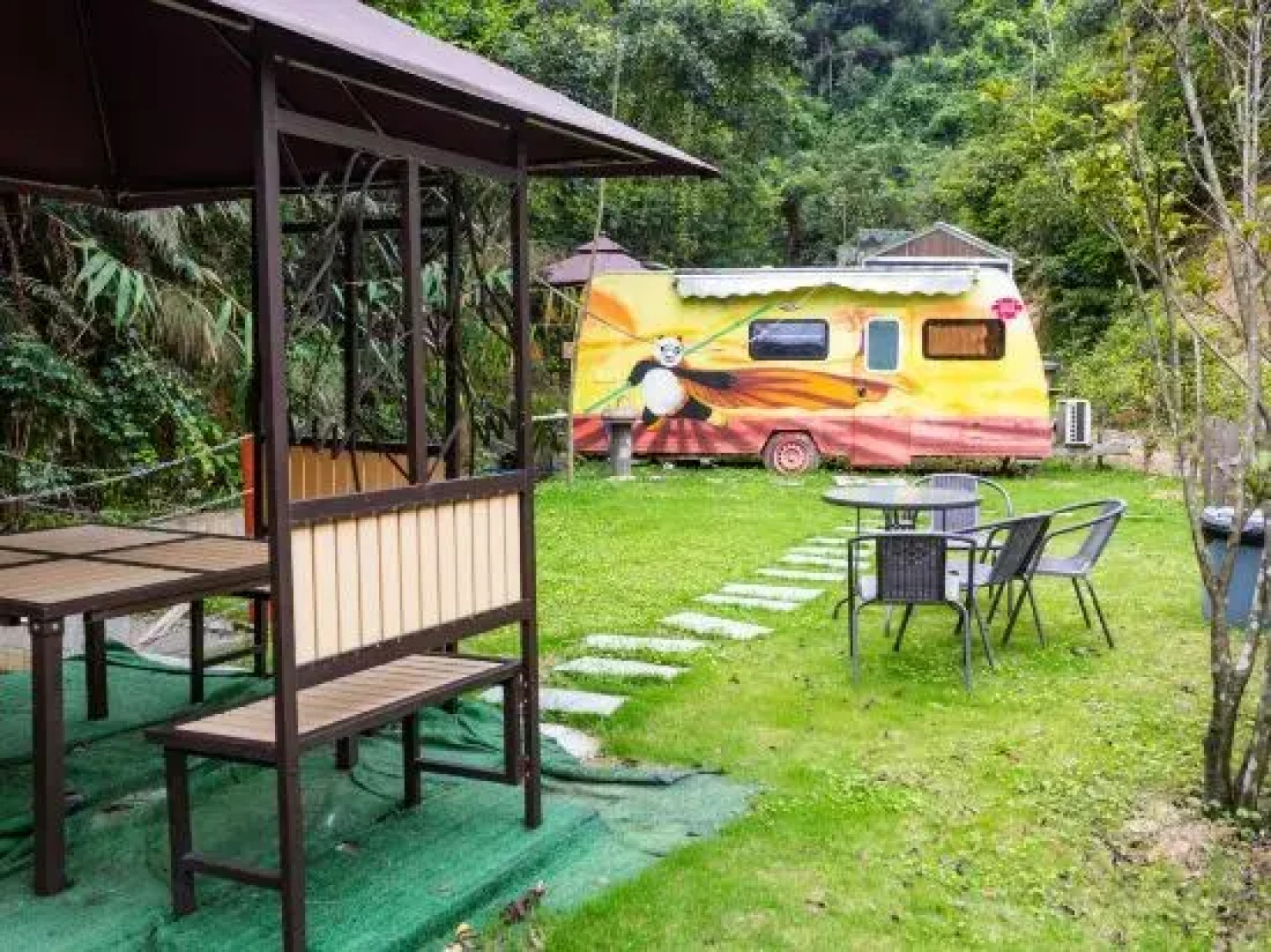 Yanying Lake Forest Valley homestay