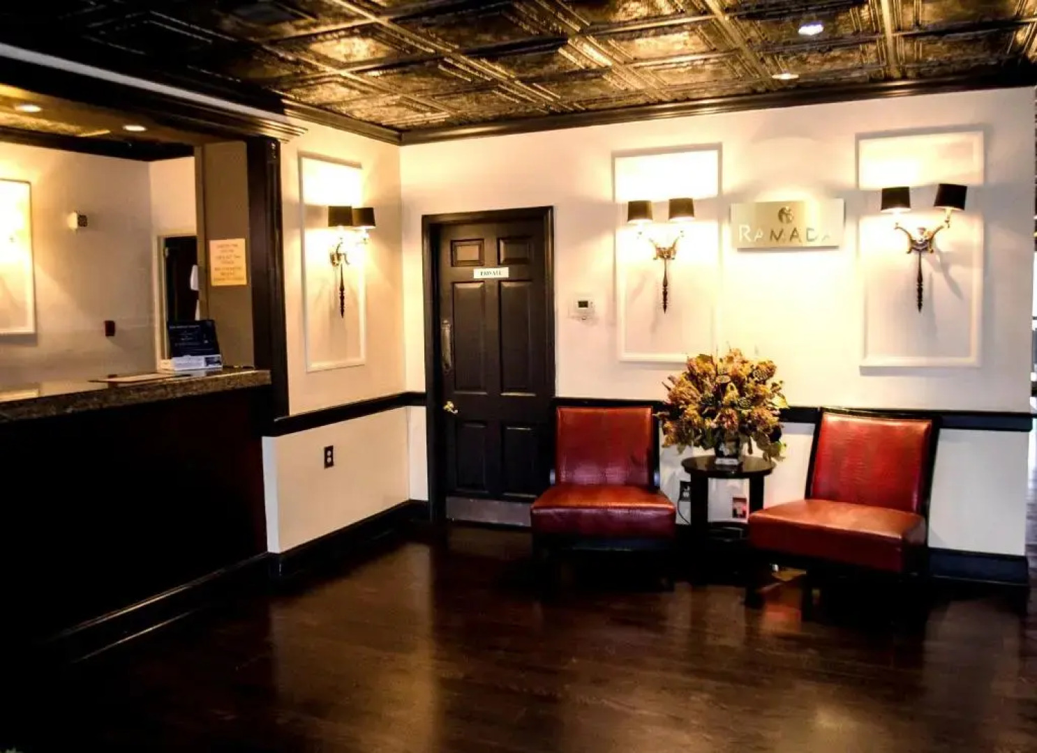 Rodeway Inn & Suites