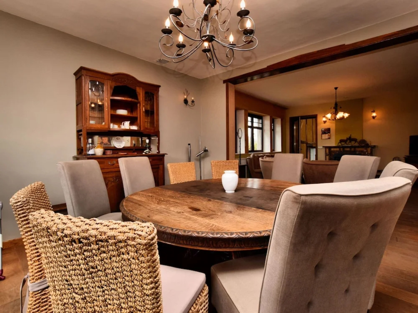 Pleasant Holiday Home in Erezée Ardennes with Hot Tub, Sauna