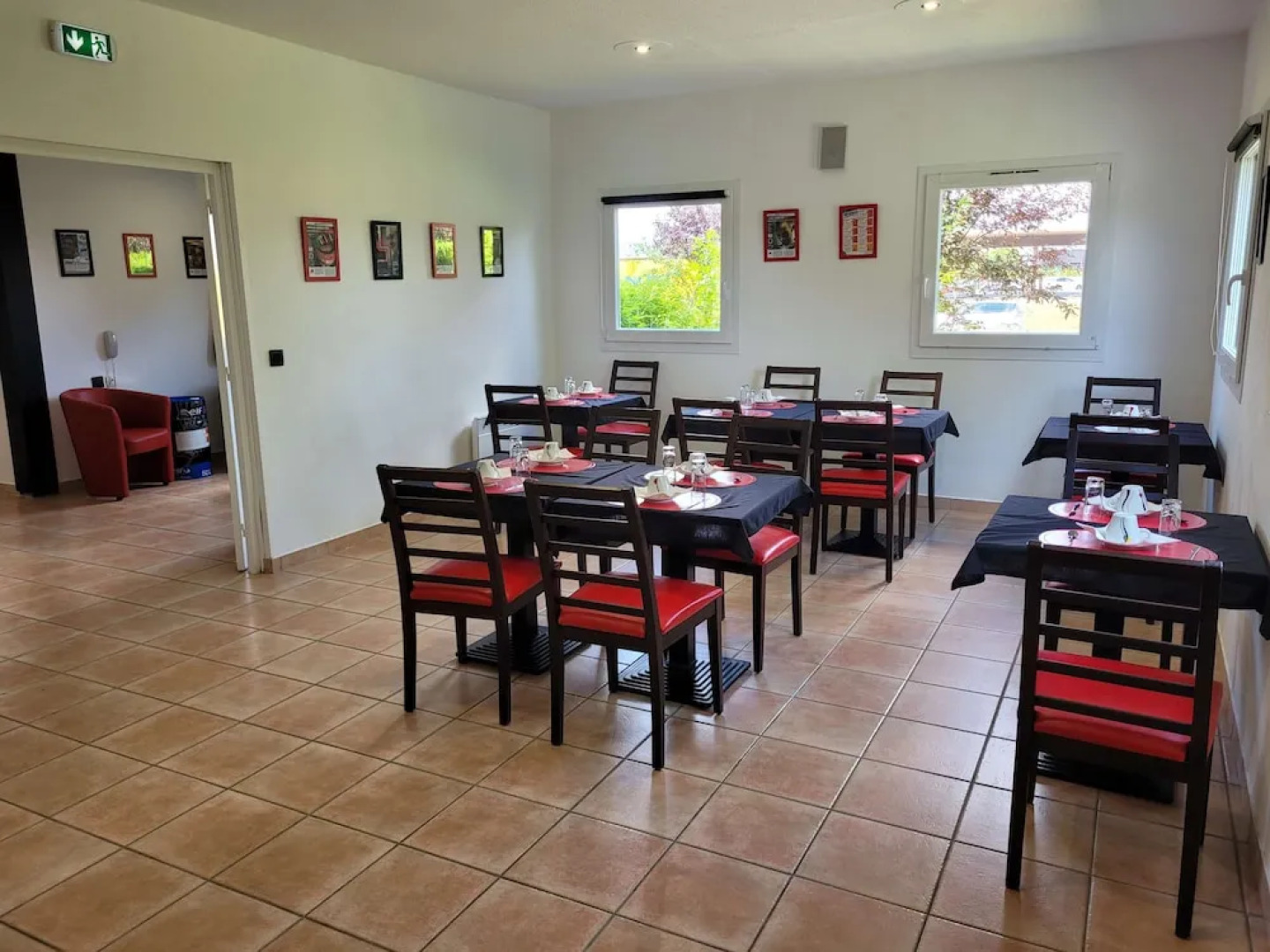 Enzo Hotels Chartres Mainvilliers By Kyriad Direct