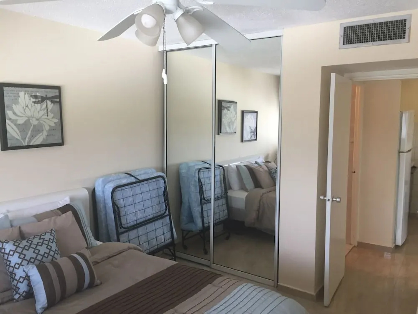 Marbella Del Caribe Beach Front Apt