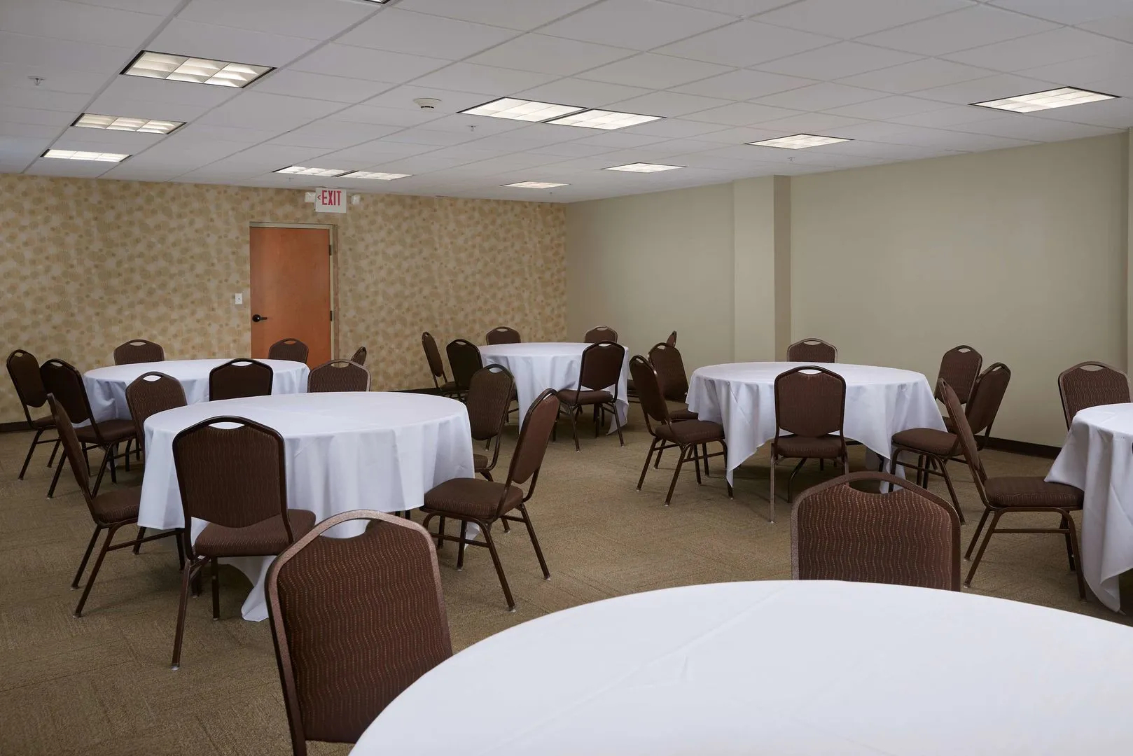 Hampton Inn & Suites Canton