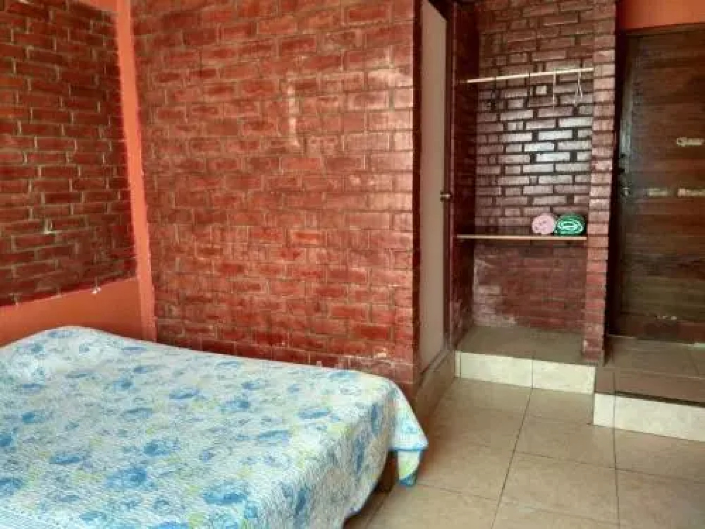 Merlin Beach Bar & Cafe