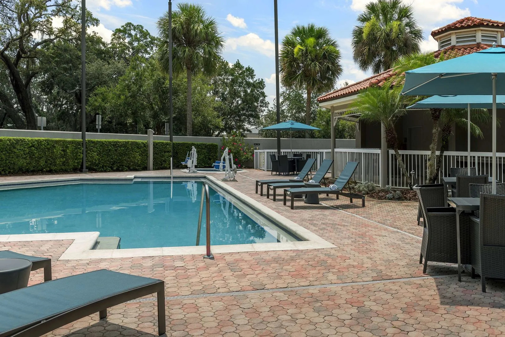 Hampton Inn & Suites Lake Mary At Colonial Townpark