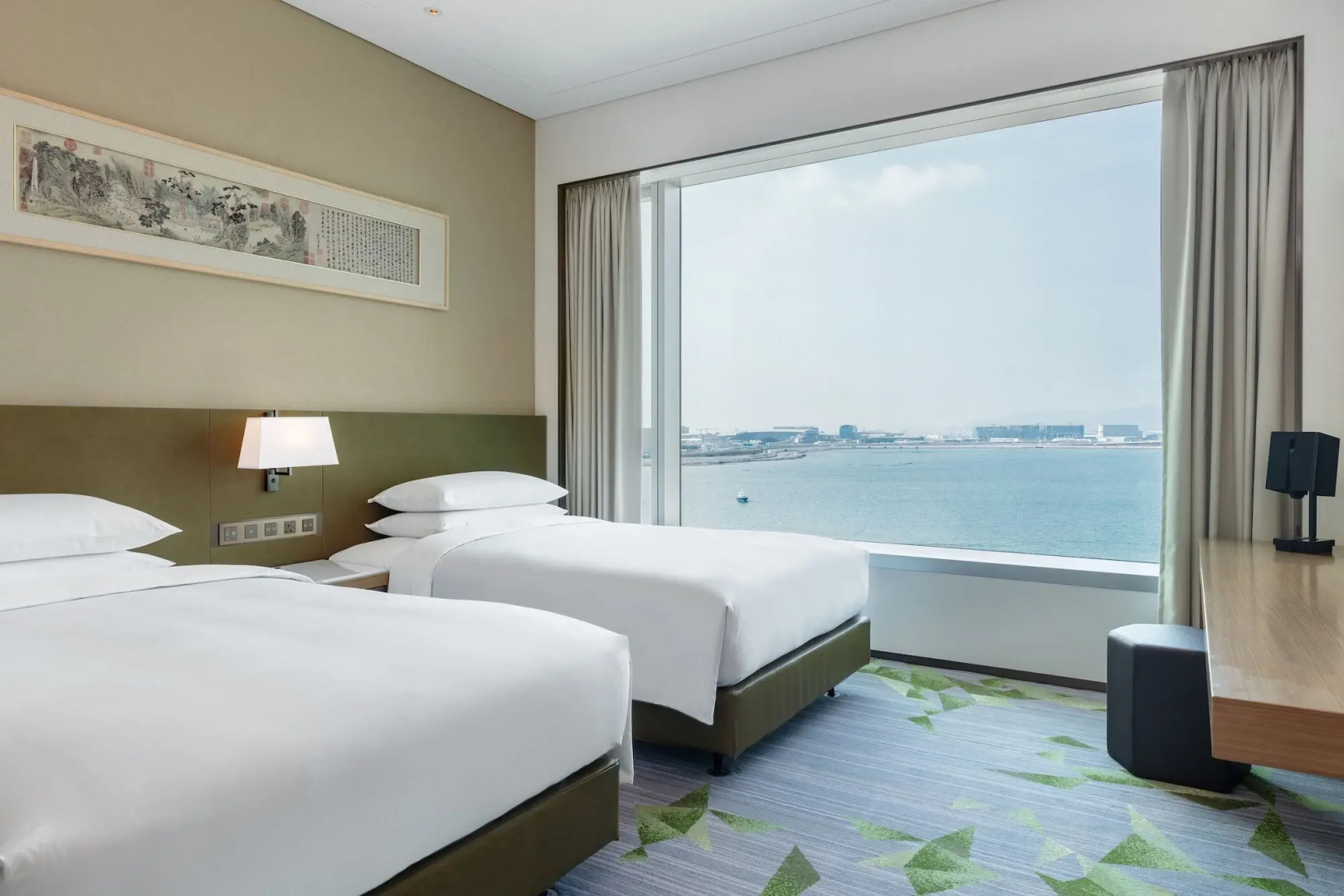 Sheraton Hong Kong Tung Chung Hotel