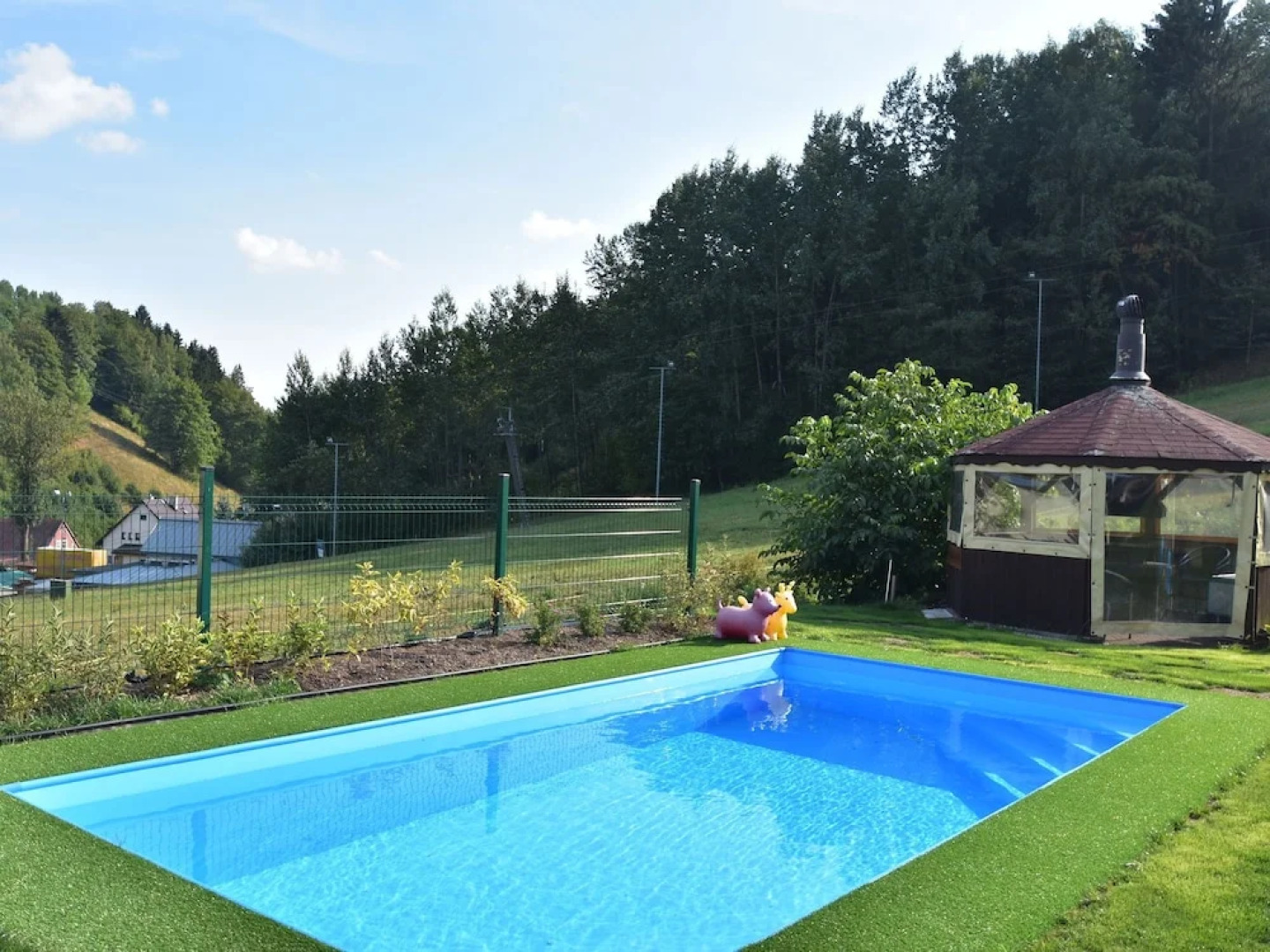 Holiday Home With Large Garden, Private Swimming Pool, Beautiful View and Directly by the Piste
