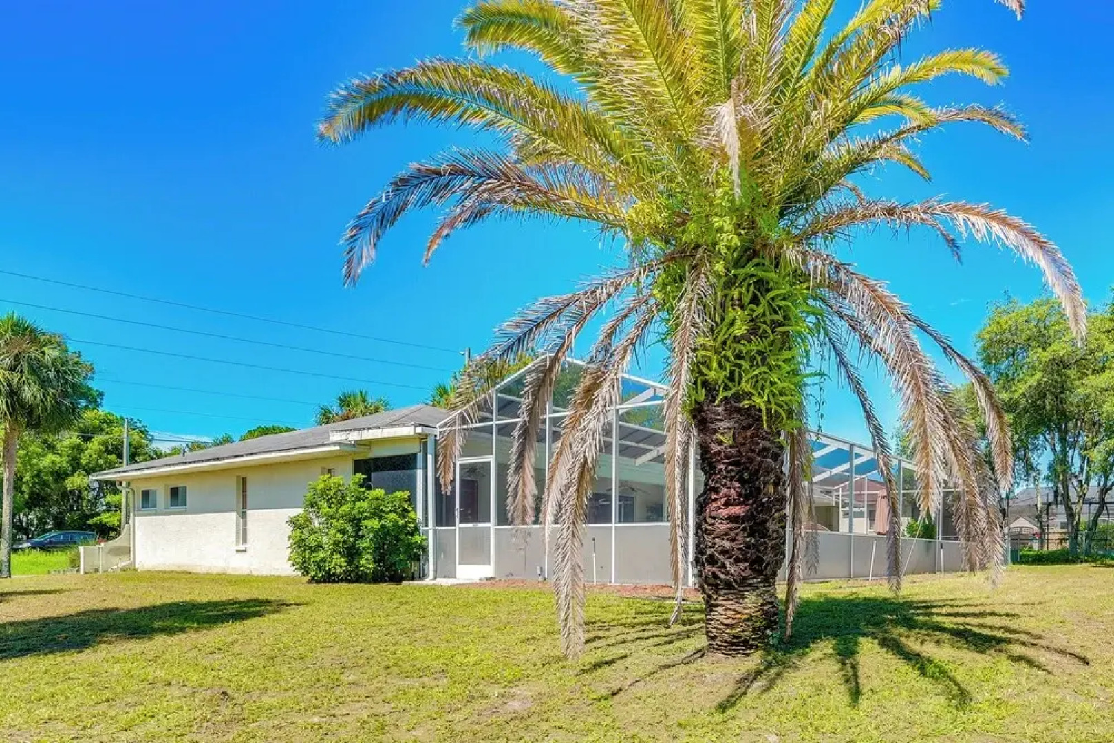 Spring Hill Home: Heated Pool, 9 Mi to Beach!