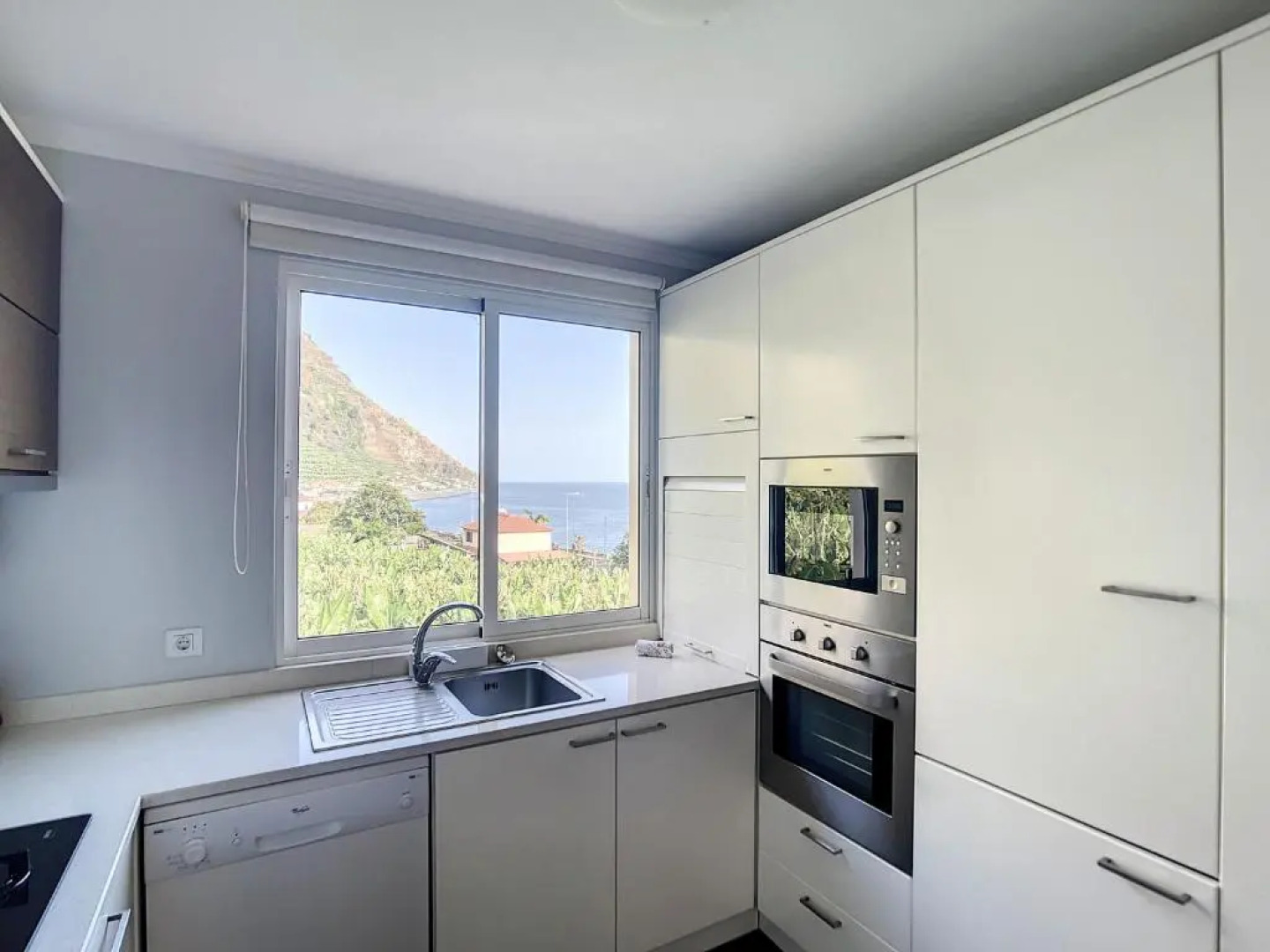 Sunny Side by Atlantic Holiday