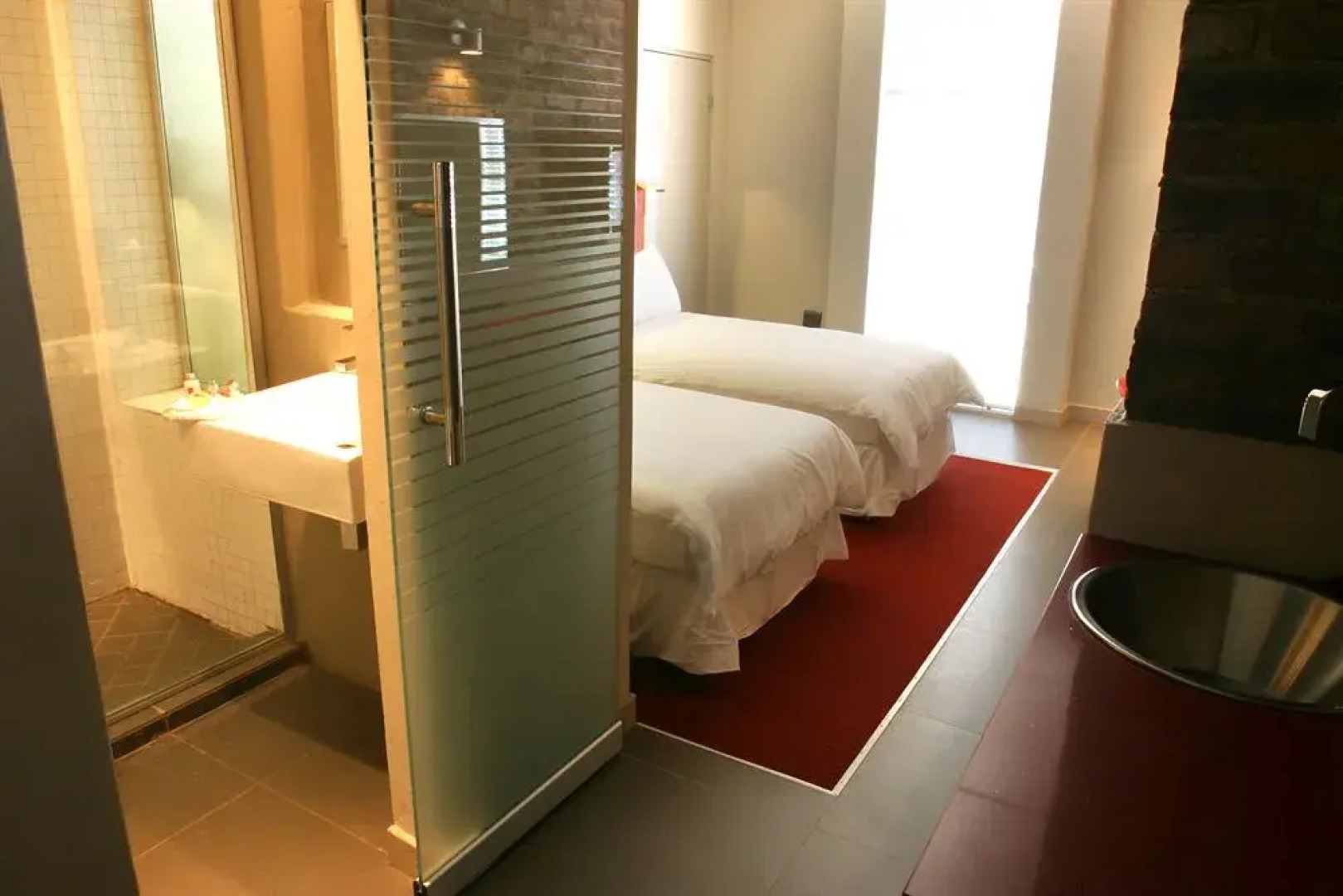 The Aviator OR Tambo