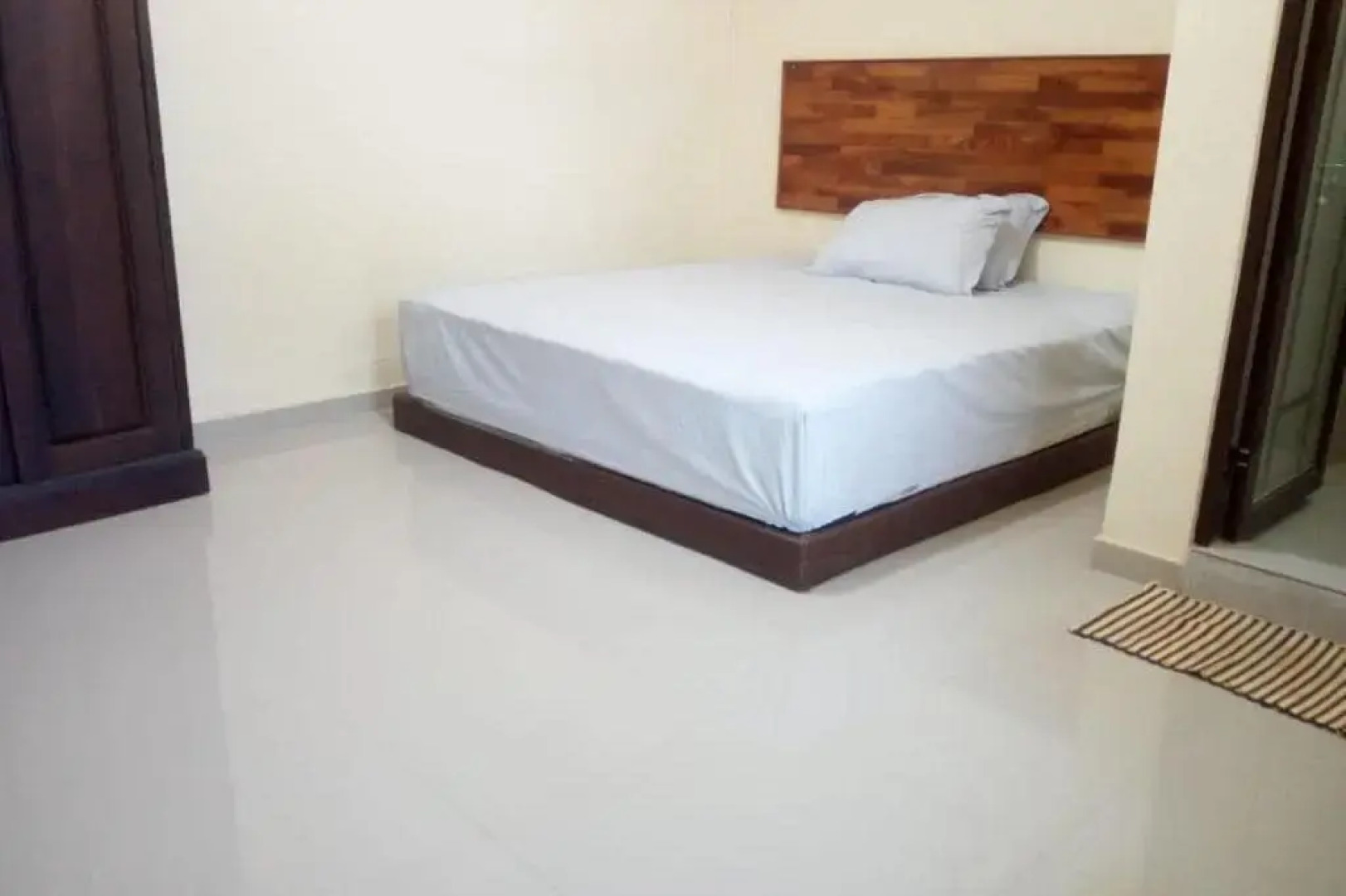 Rifaraz Syariah Hotel by OYO Rooms