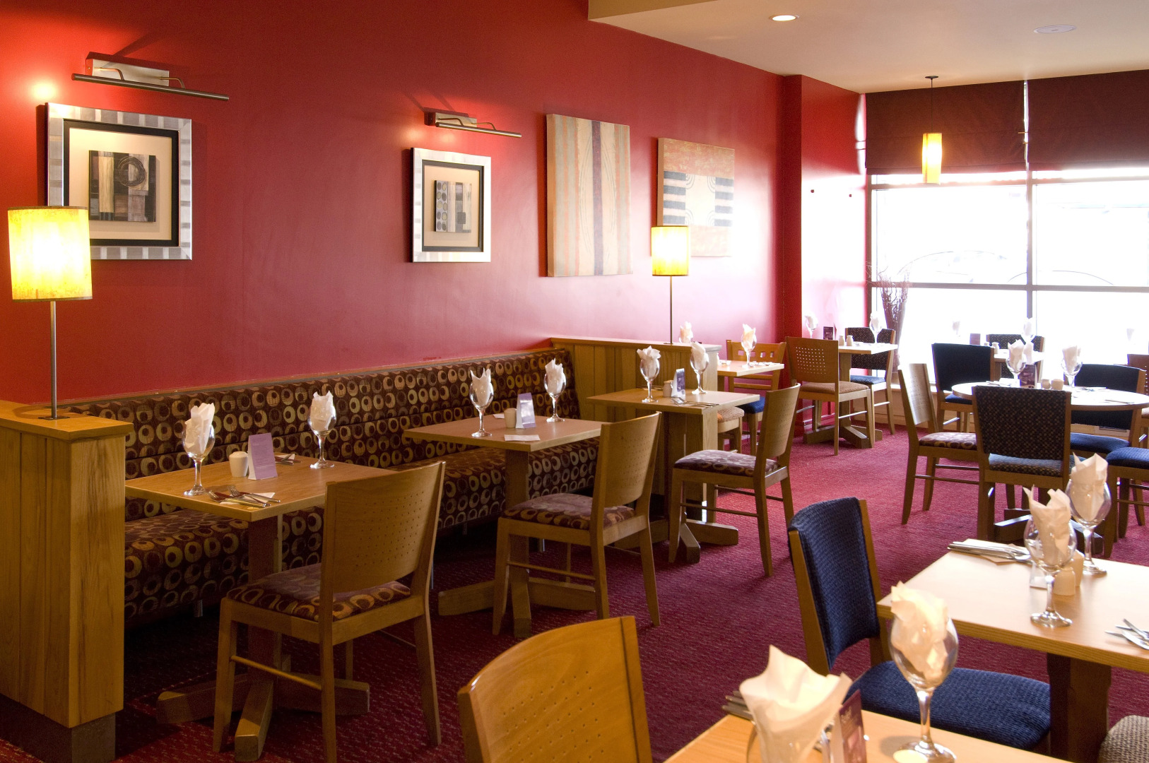 Premier Inn West Bromwich Town Centre - New Square