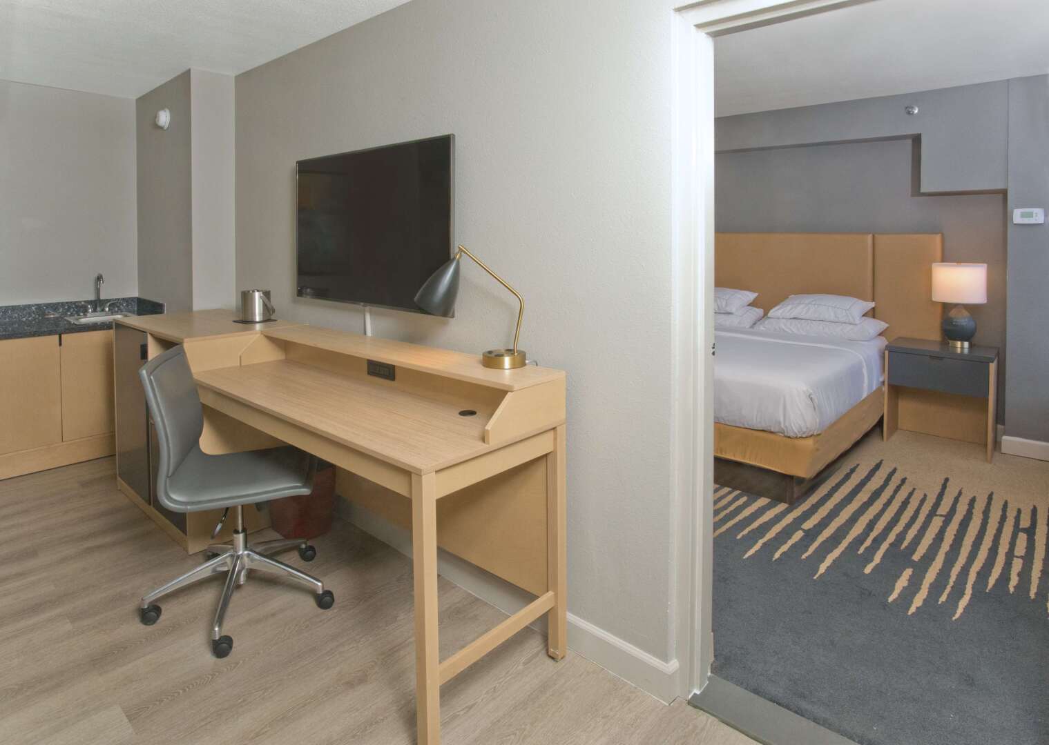 DoubleTree by Hilton Chico