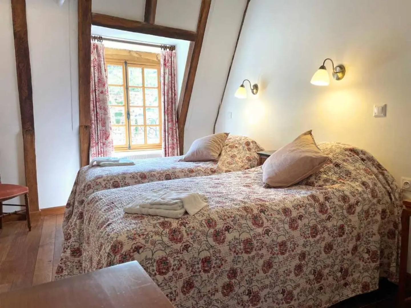 Gîte Hérisson, 6 pièces, 12 personnes - FR-1-489-335