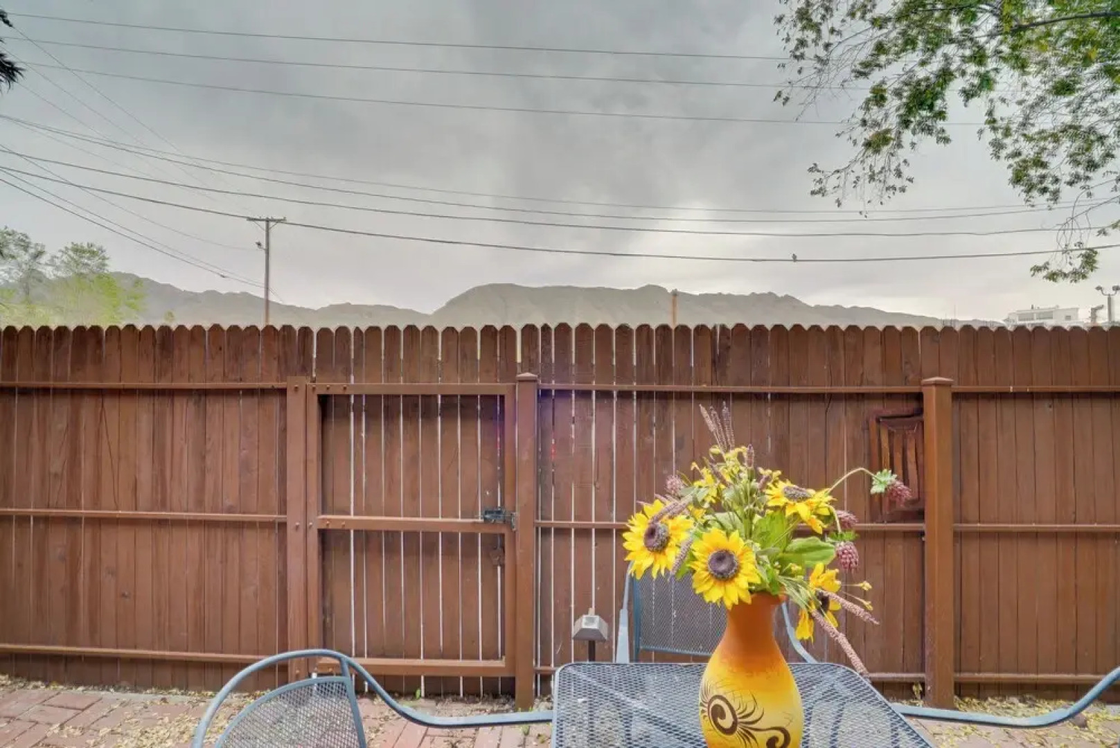 Cozy El Paso Condo w/ Patio ~ 7 Mi to Dtwn!