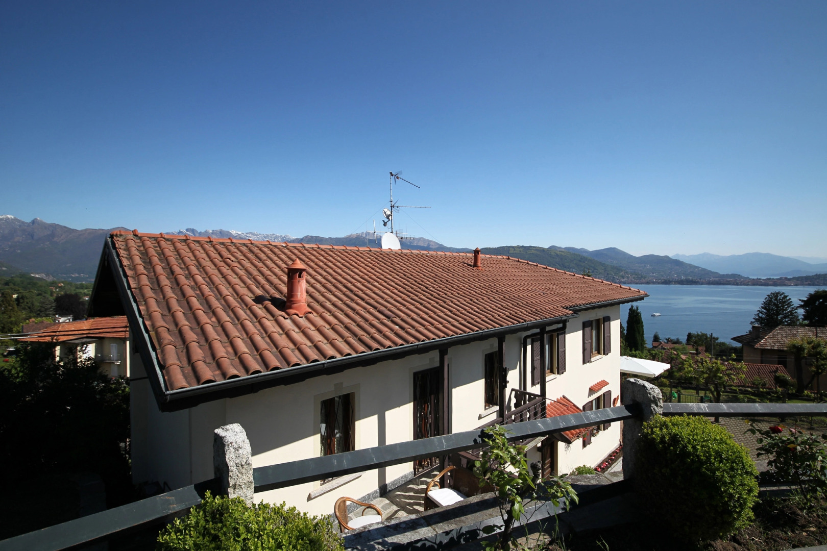 The Cottage on the Lake