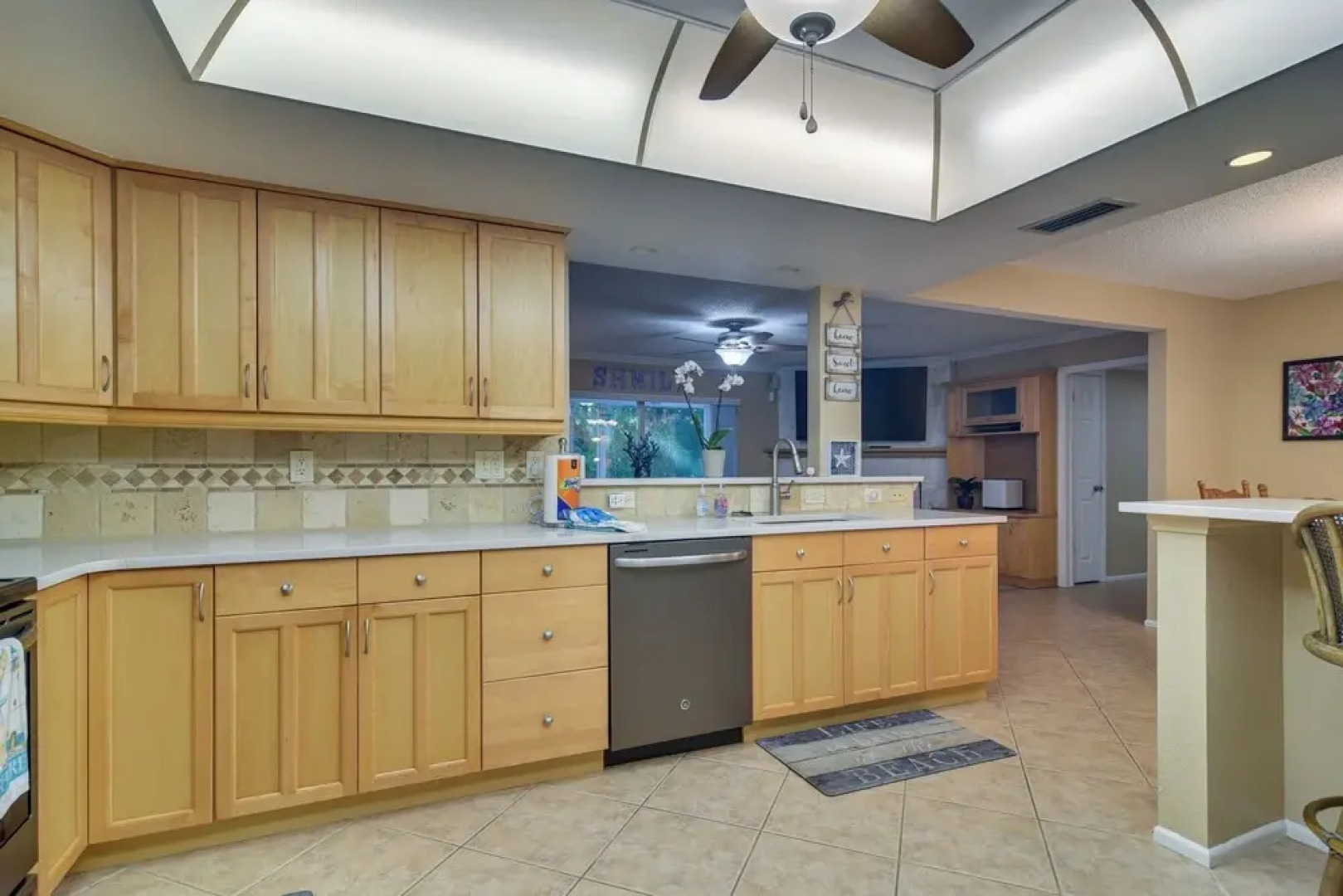 Private Pool, Slide & Treehouse: Largo Retreat