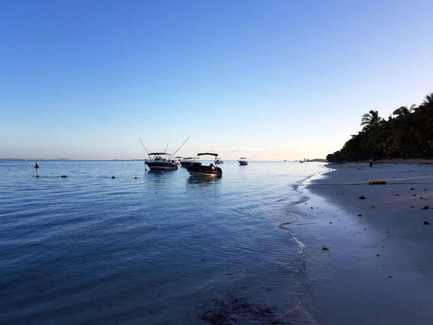 Apartment With 3 Bedrooms in Trou aux Biches, With Pool Access and Fur