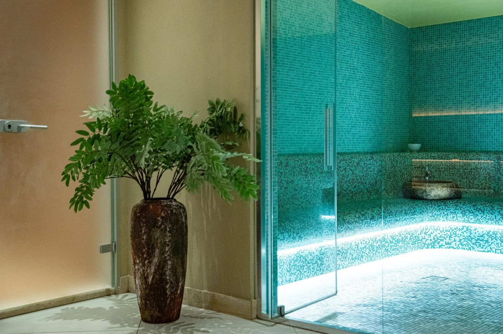 Almуros Beach Resort and Spa