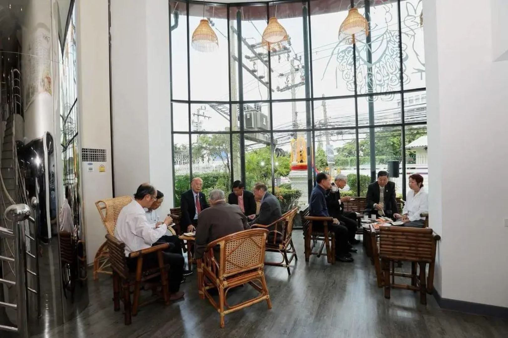 Boutique Poo-Yai Lee