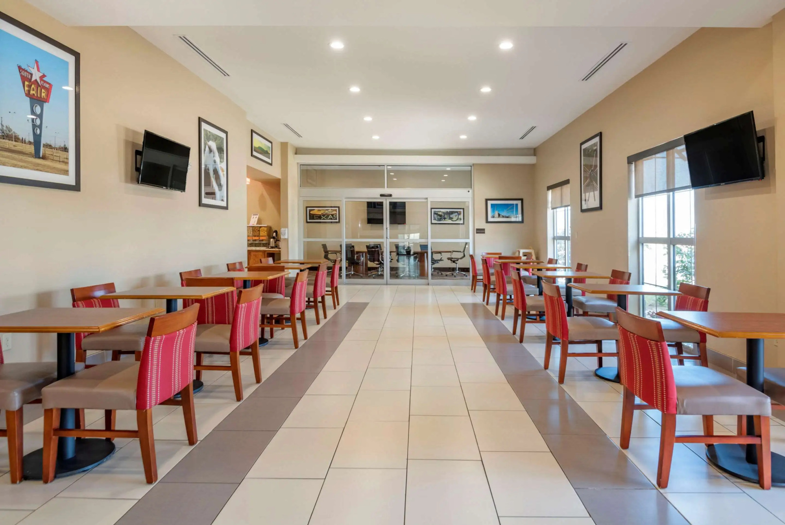 Comfort Suites University