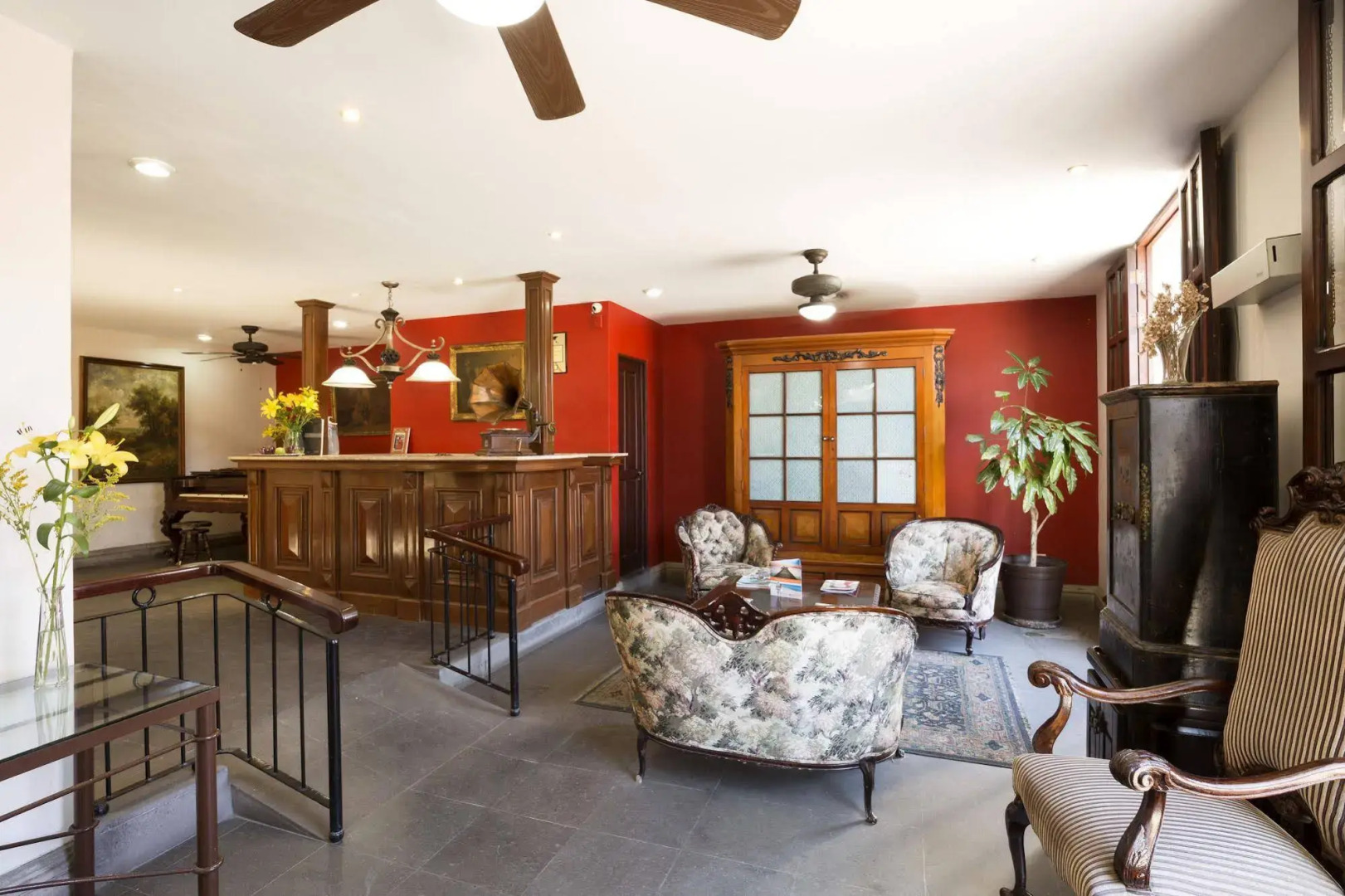 Los Abolengos, Grand Class Casona Hotel