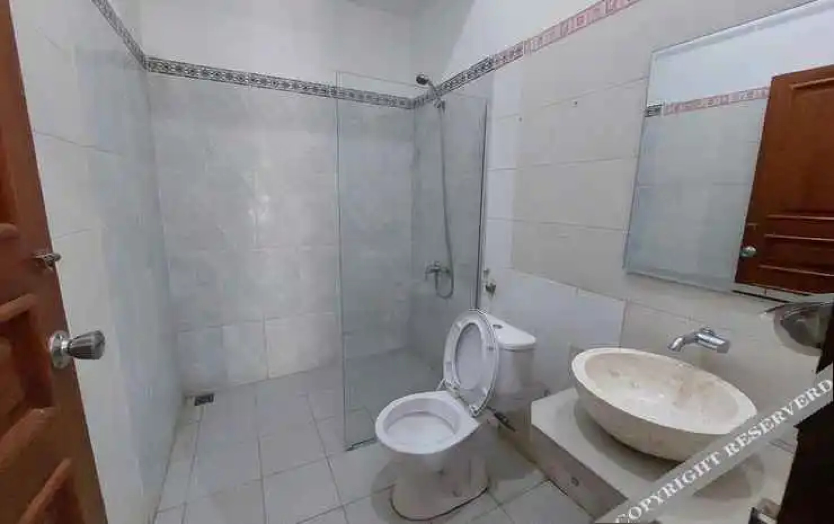 Sunrise Hotel Larantuka