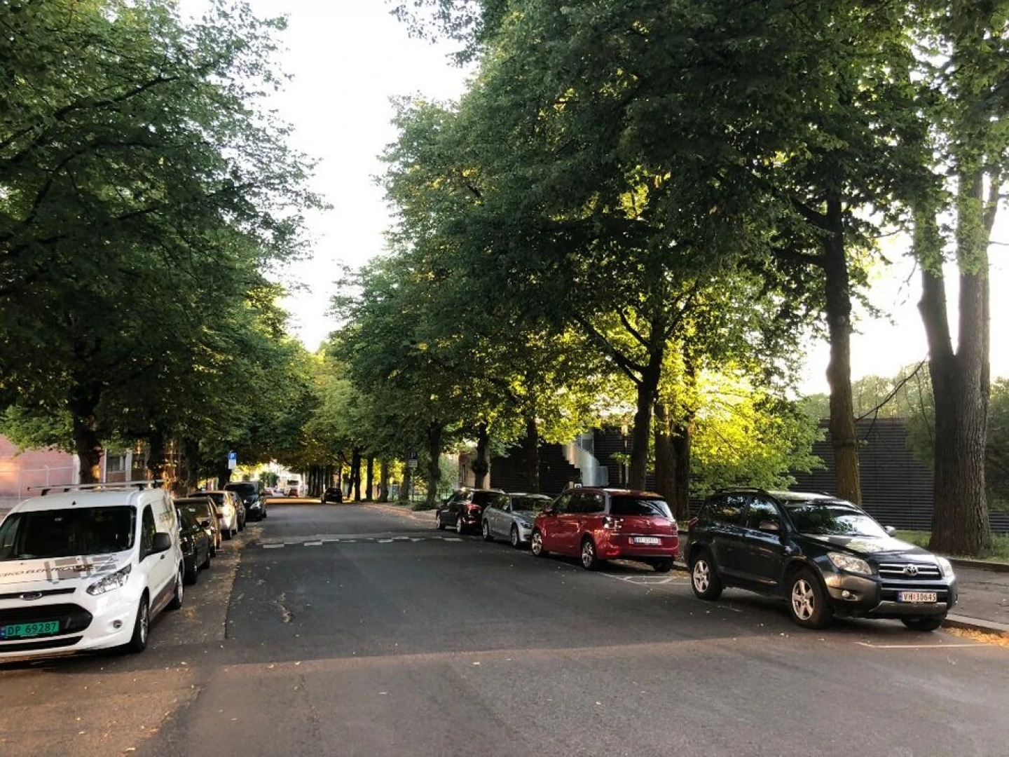 StayPlus Modern Apt Rooftop Terrace