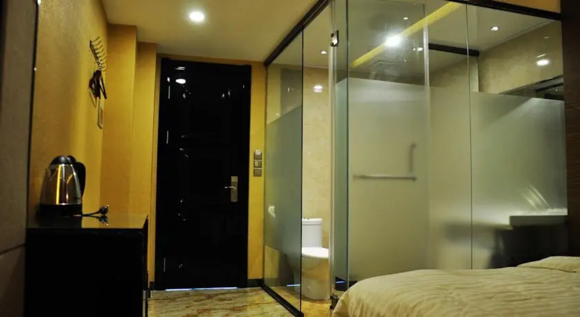 Manzhouli Aolong Business Hotel