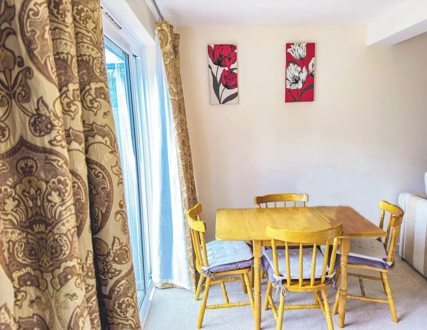 3 Bed - Sleeps 4 - Free Parking - Private Garden