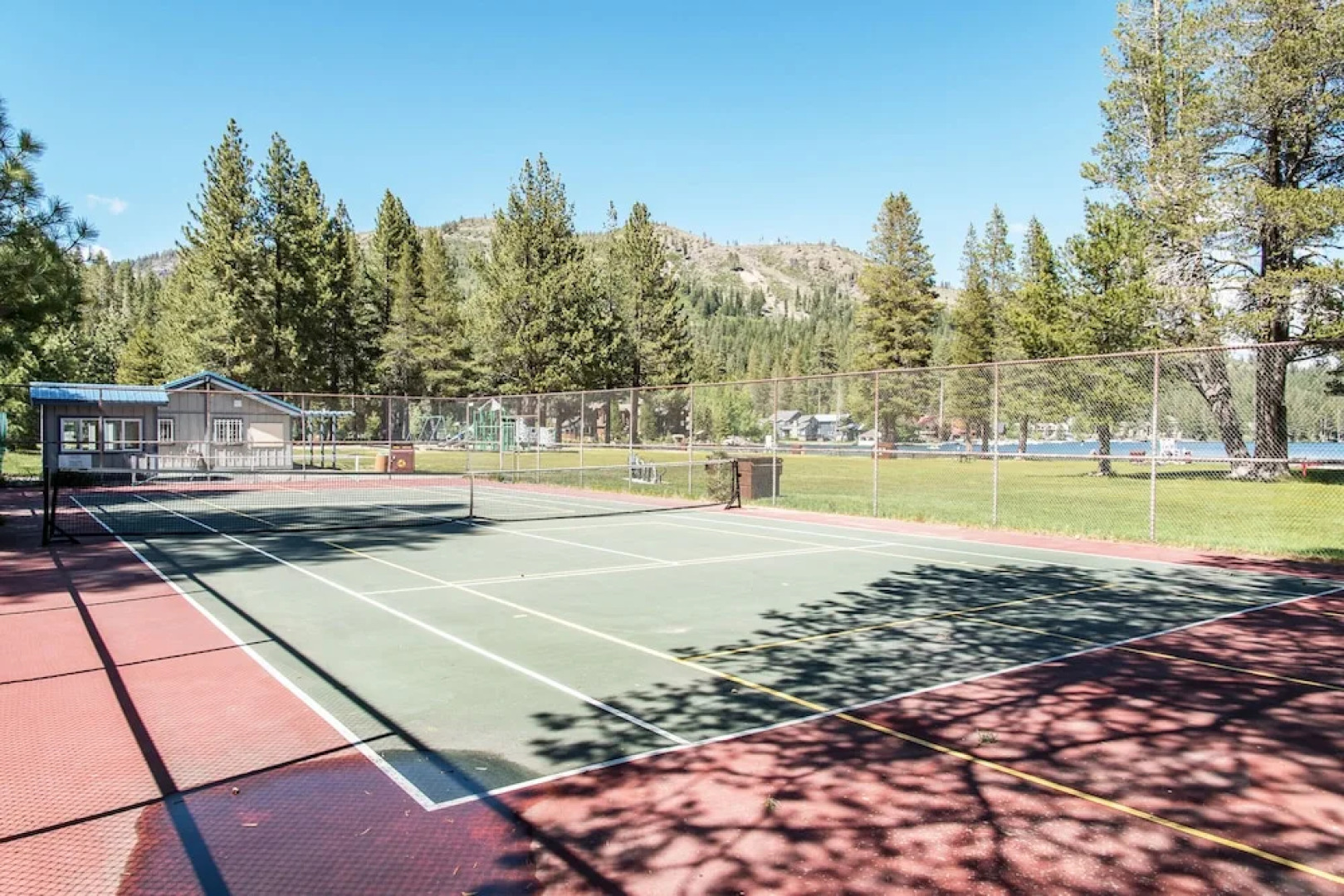 Tahoe Donner Gem - 4 Br Home