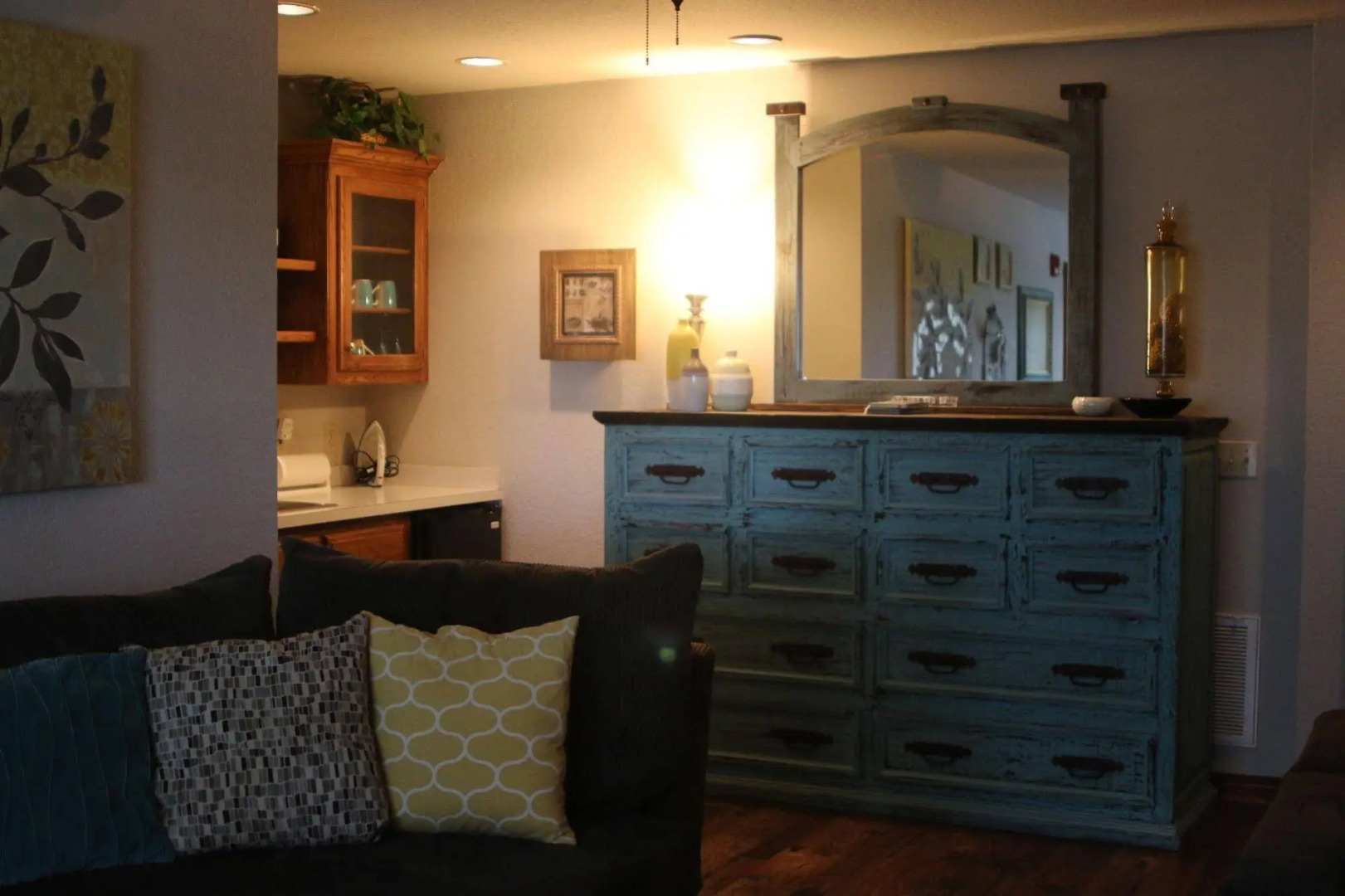 The Whispering Pines Inn Bed & Breakfast