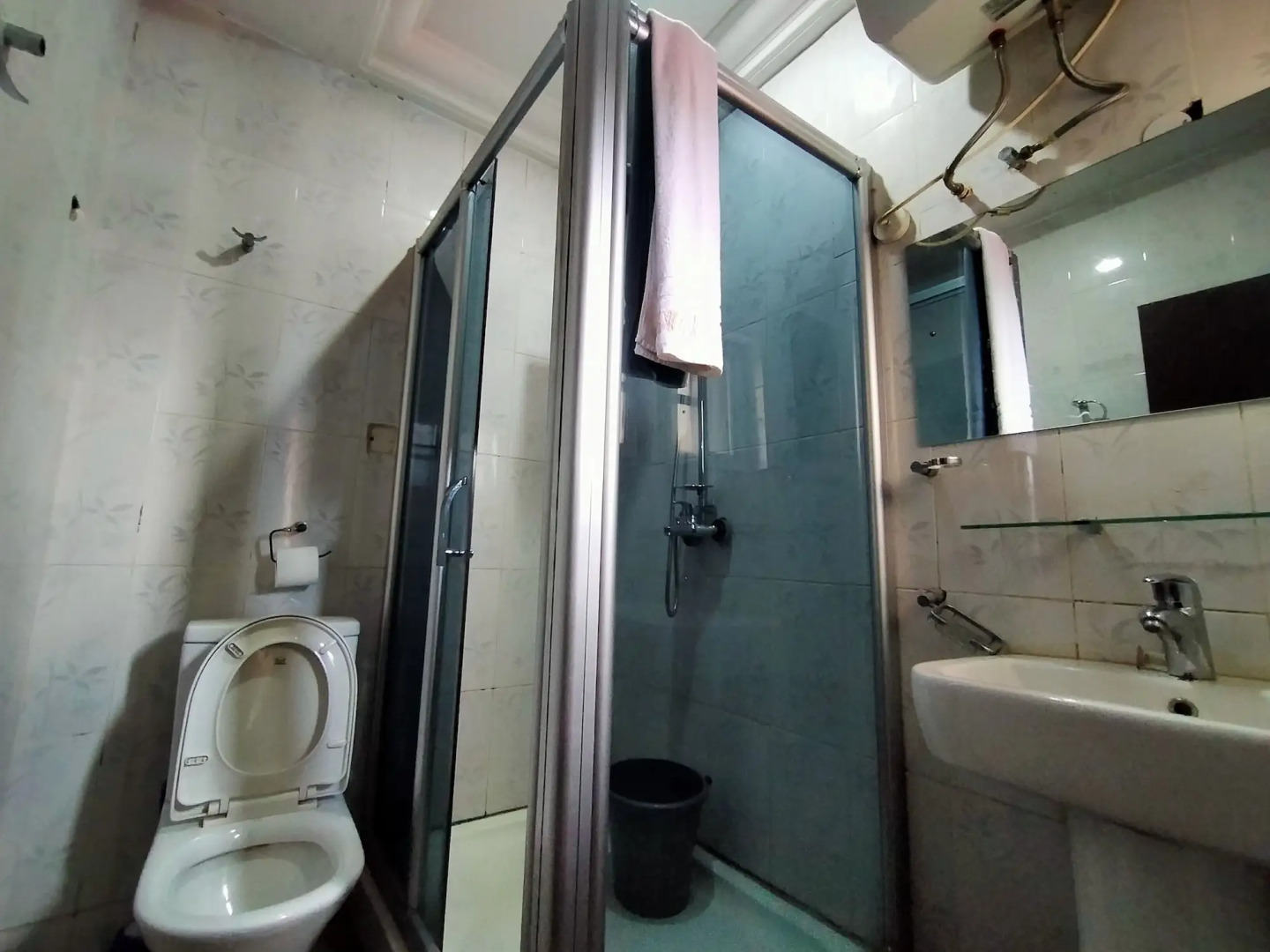 Laps New World Hotel