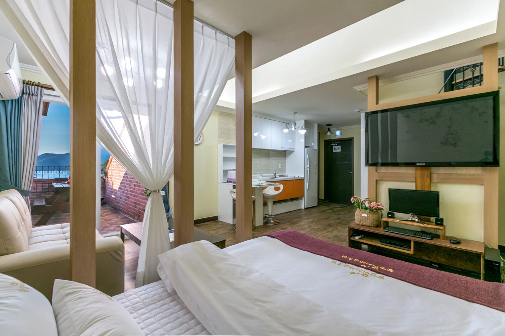 Tongyeong Beachcastle Resort