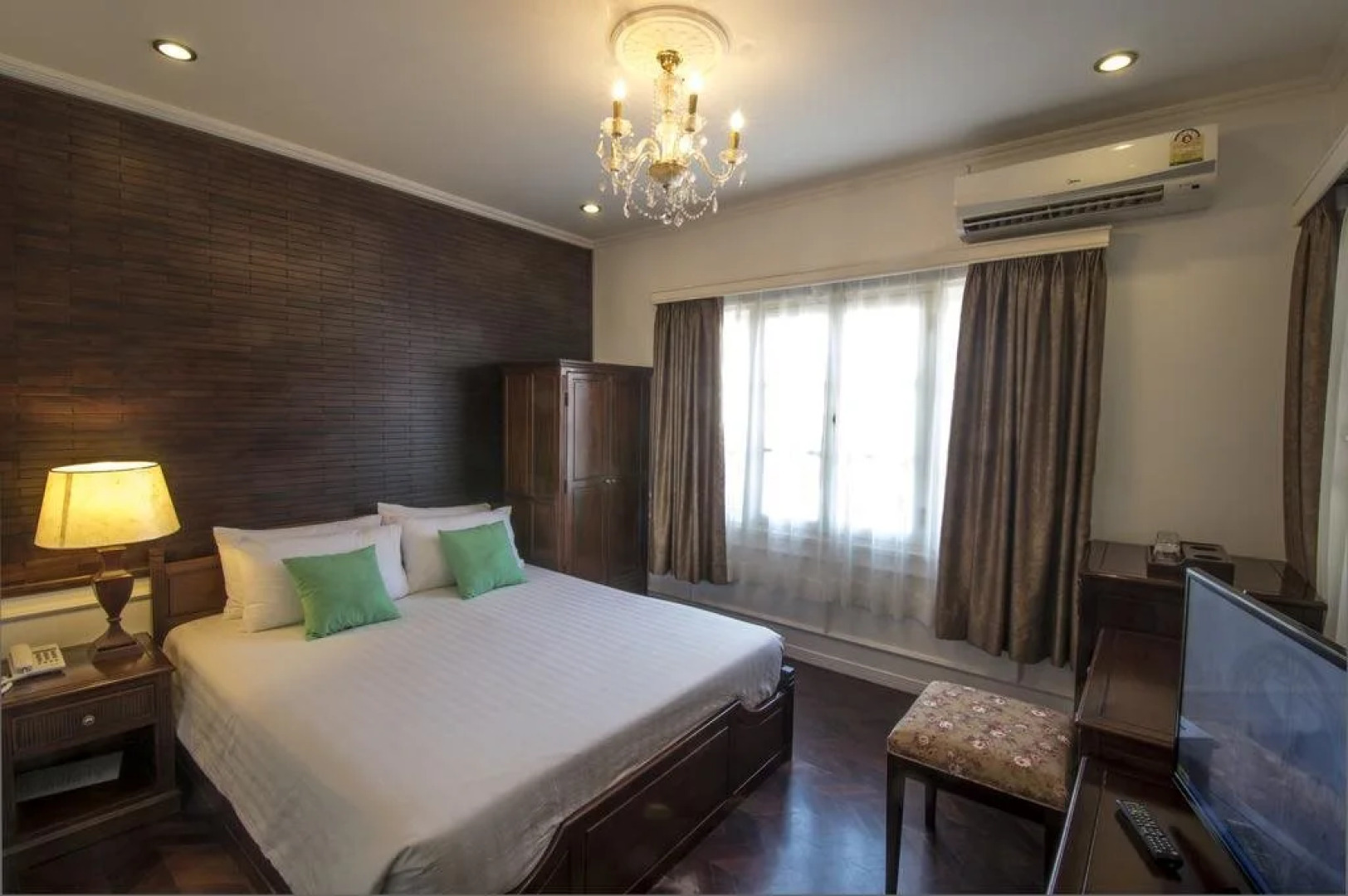 Le Bouton Dor Boutique Hotel