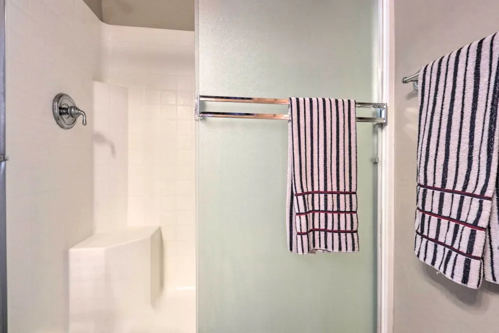 Hike, Fish & Enjoy Pond On-site: Bison Ranch Cabin